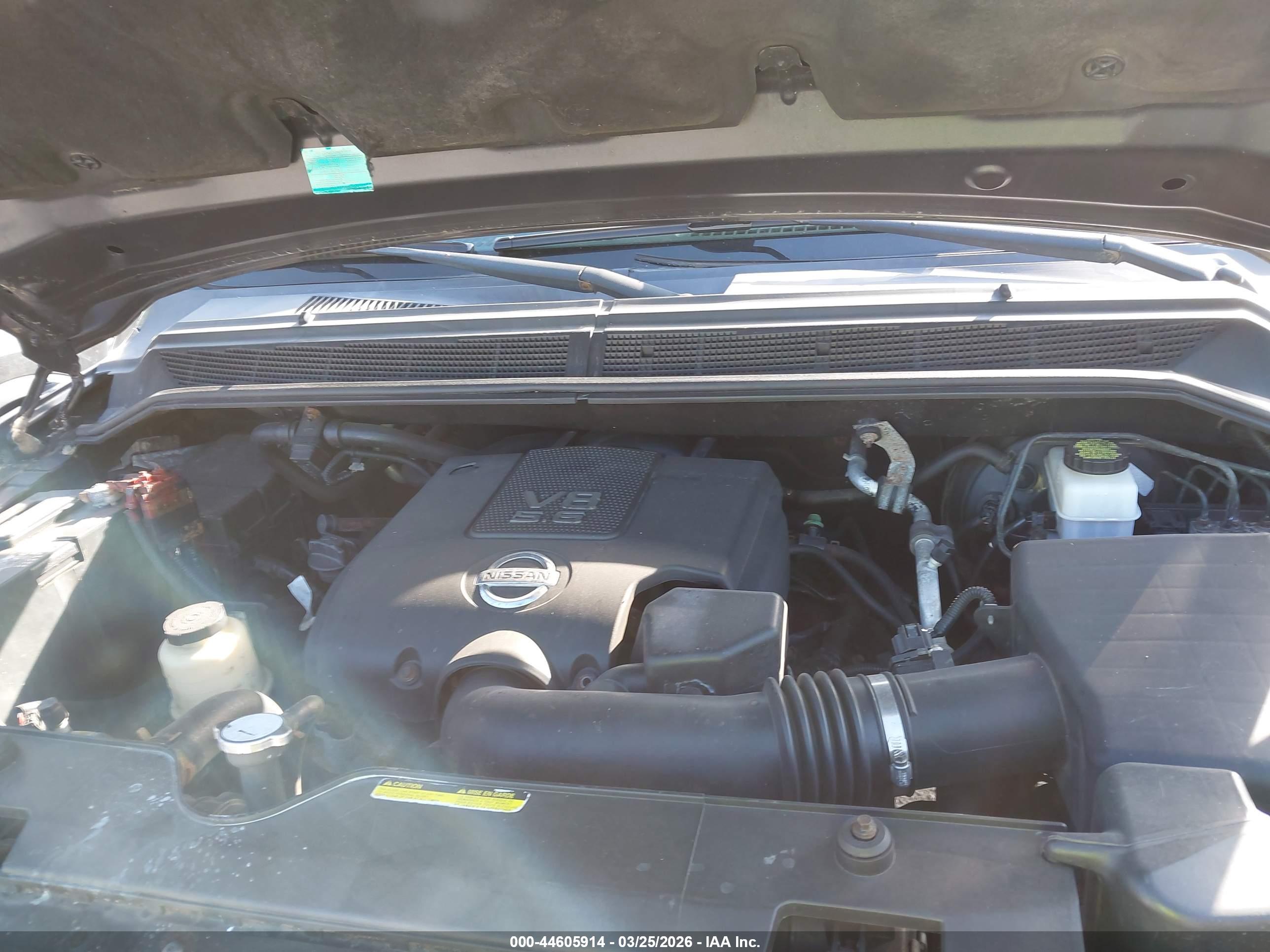 NISSAN TITAN image 10