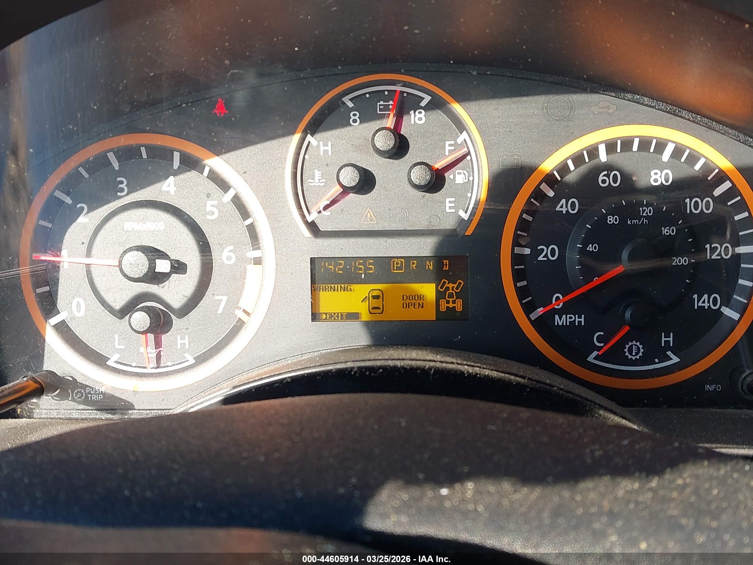 NISSAN TITAN image 7
