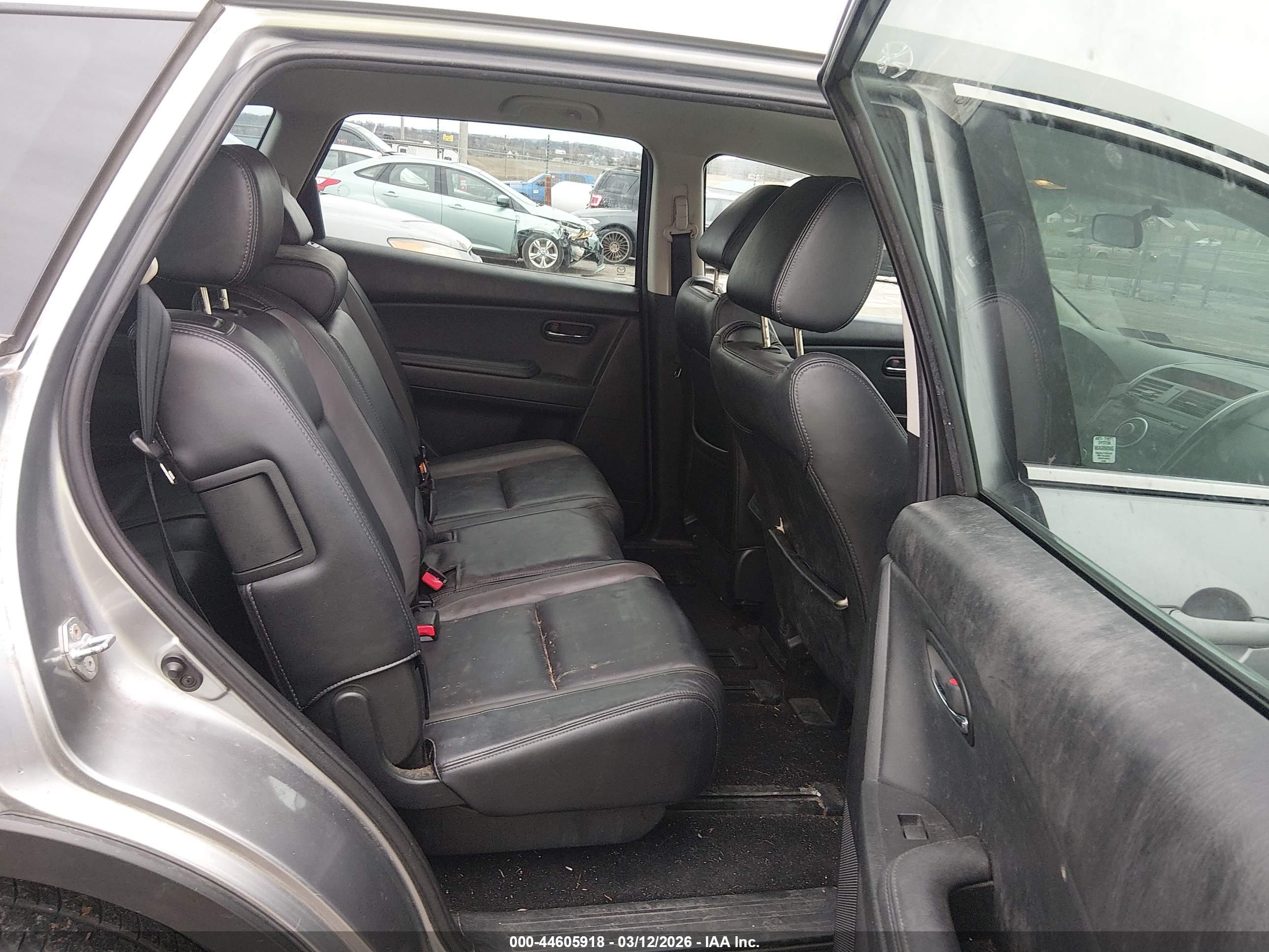 MAZDA CX-9 image 8