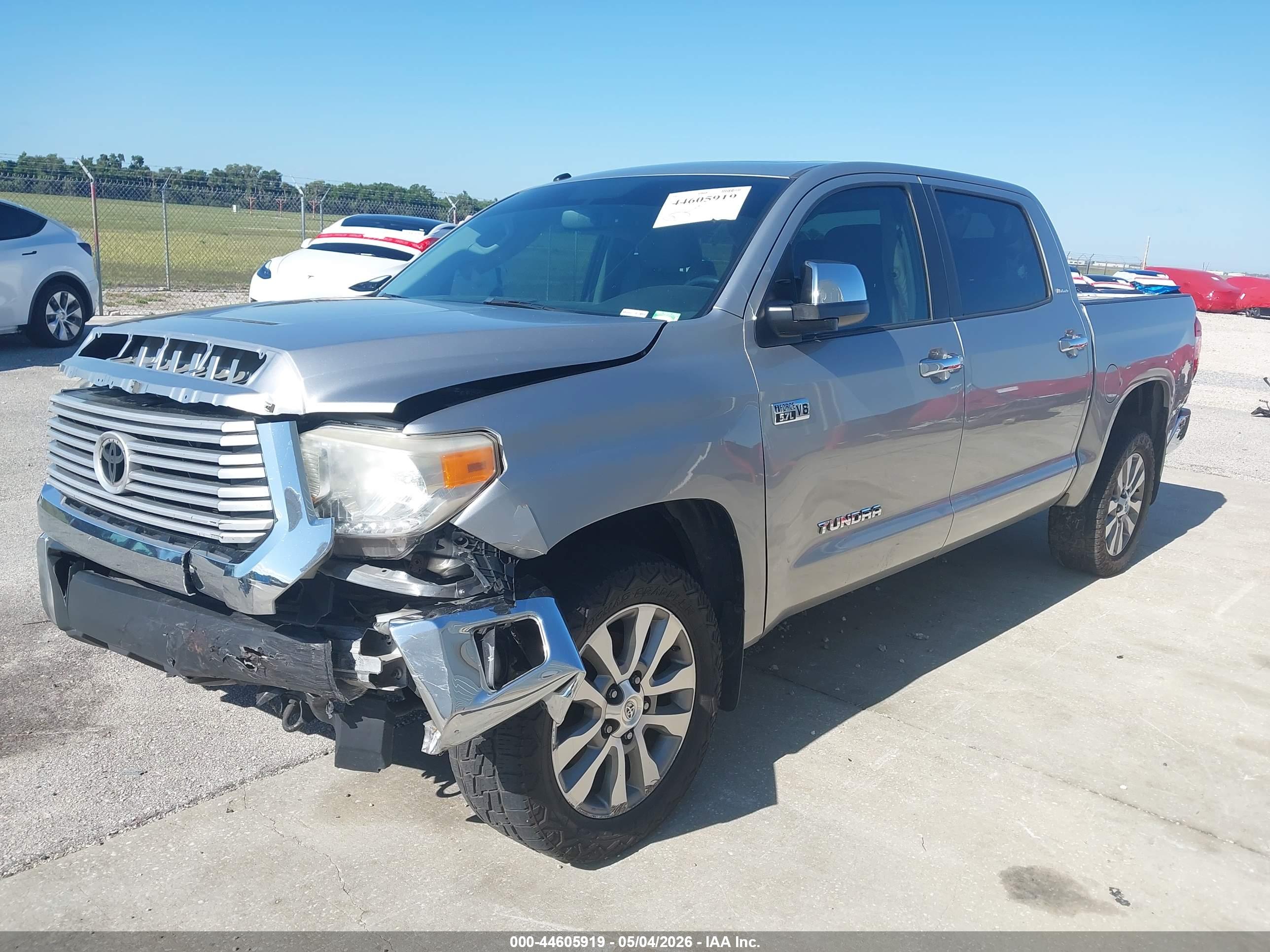 TOYOTA TUNDRA image 2