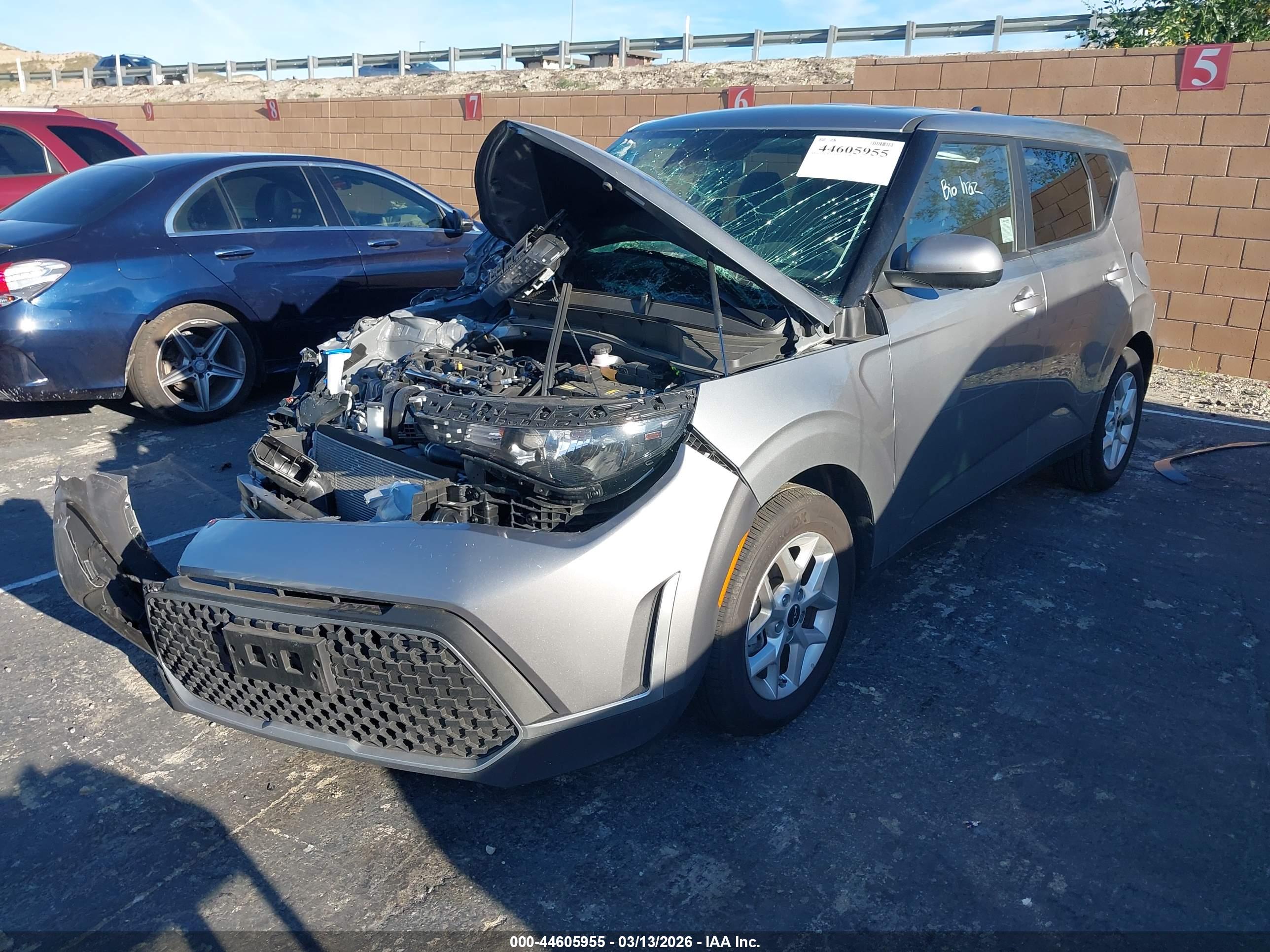 KIA SOUL image 2