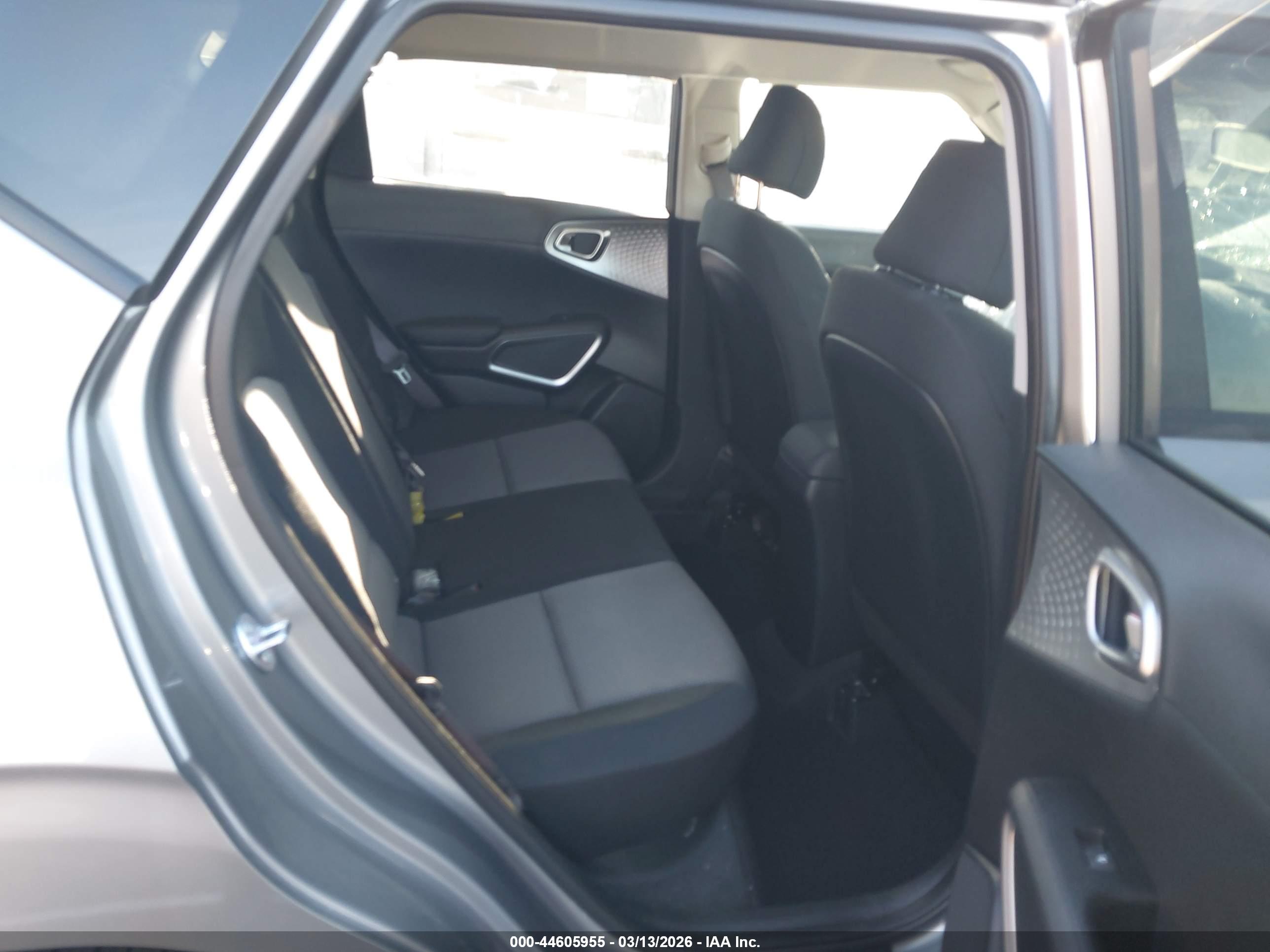KIA SOUL image 8