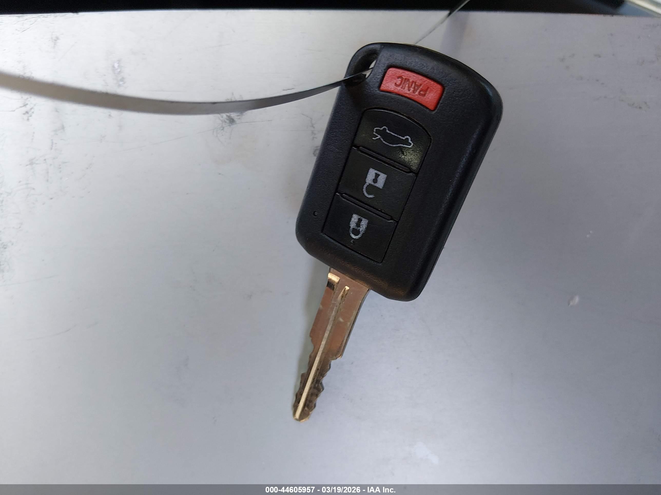 MITSUBISHI LANCER image 11