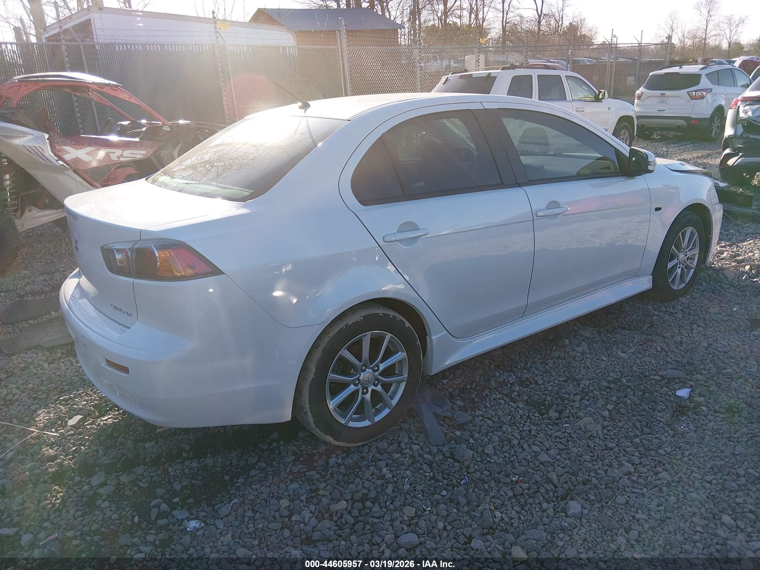 MITSUBISHI LANCER image 4