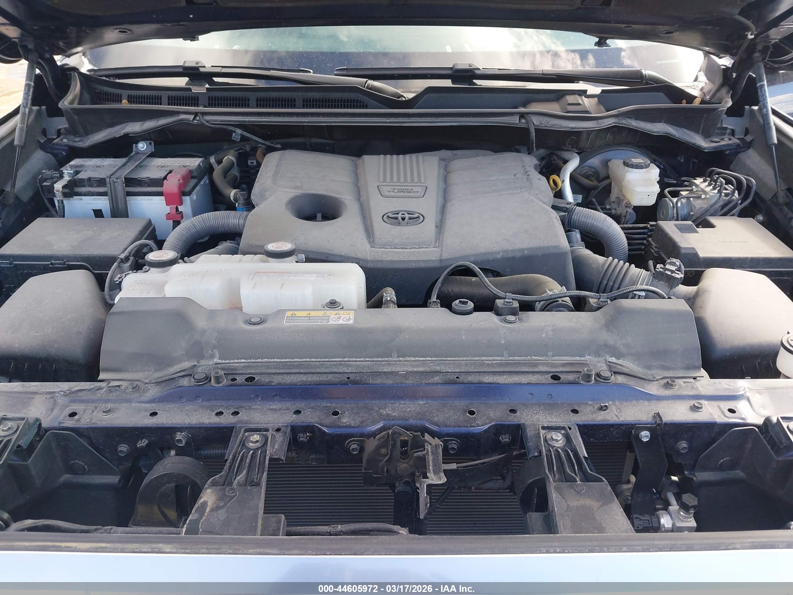 TOYOTA TUNDRA image 10