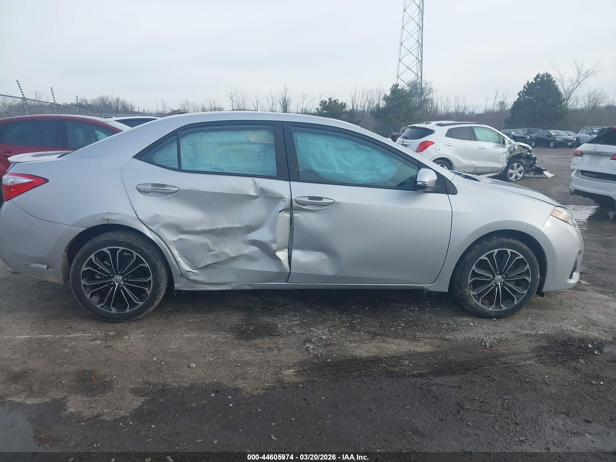 TOYOTA COROLLA image 6