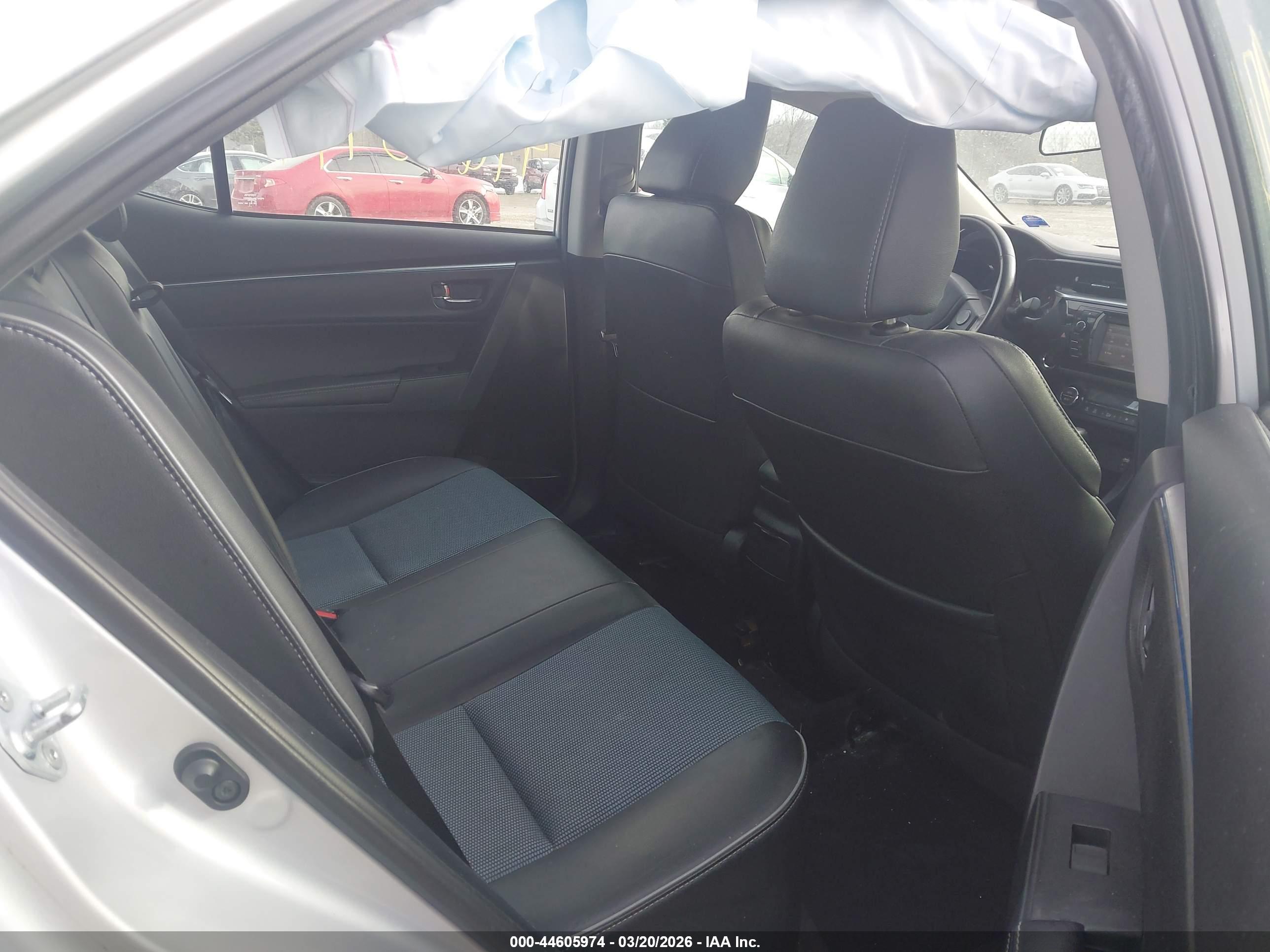 TOYOTA COROLLA image 8