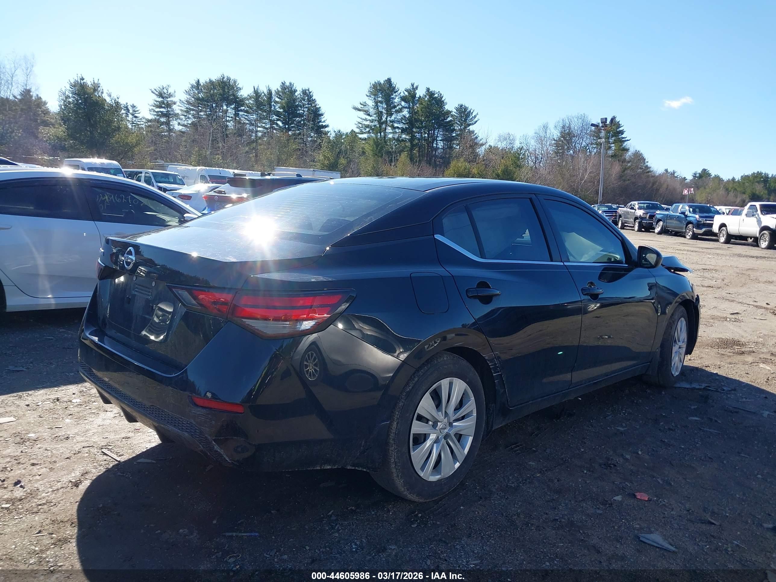 NISSAN SENTRA image 4