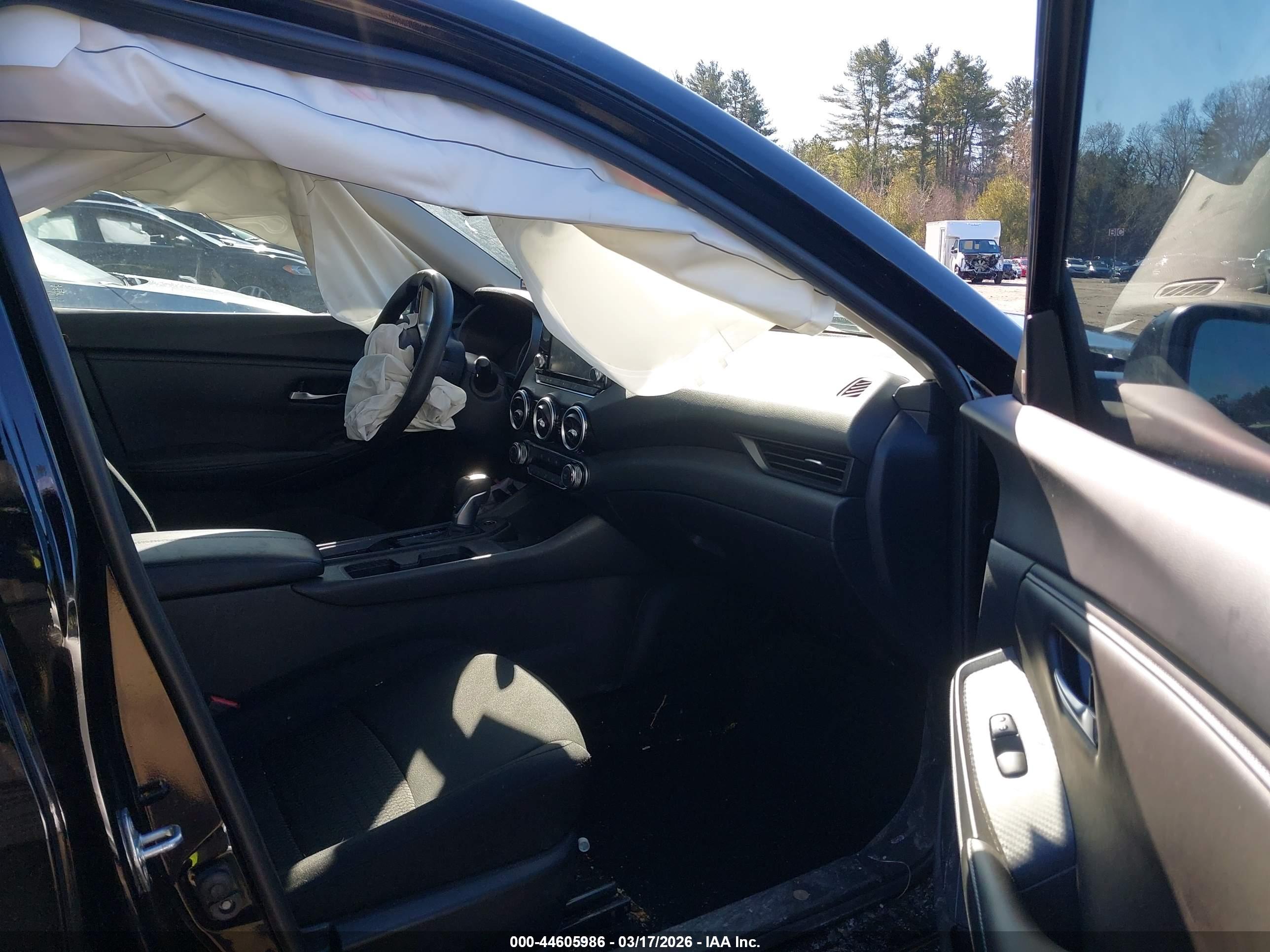 NISSAN SENTRA image 5