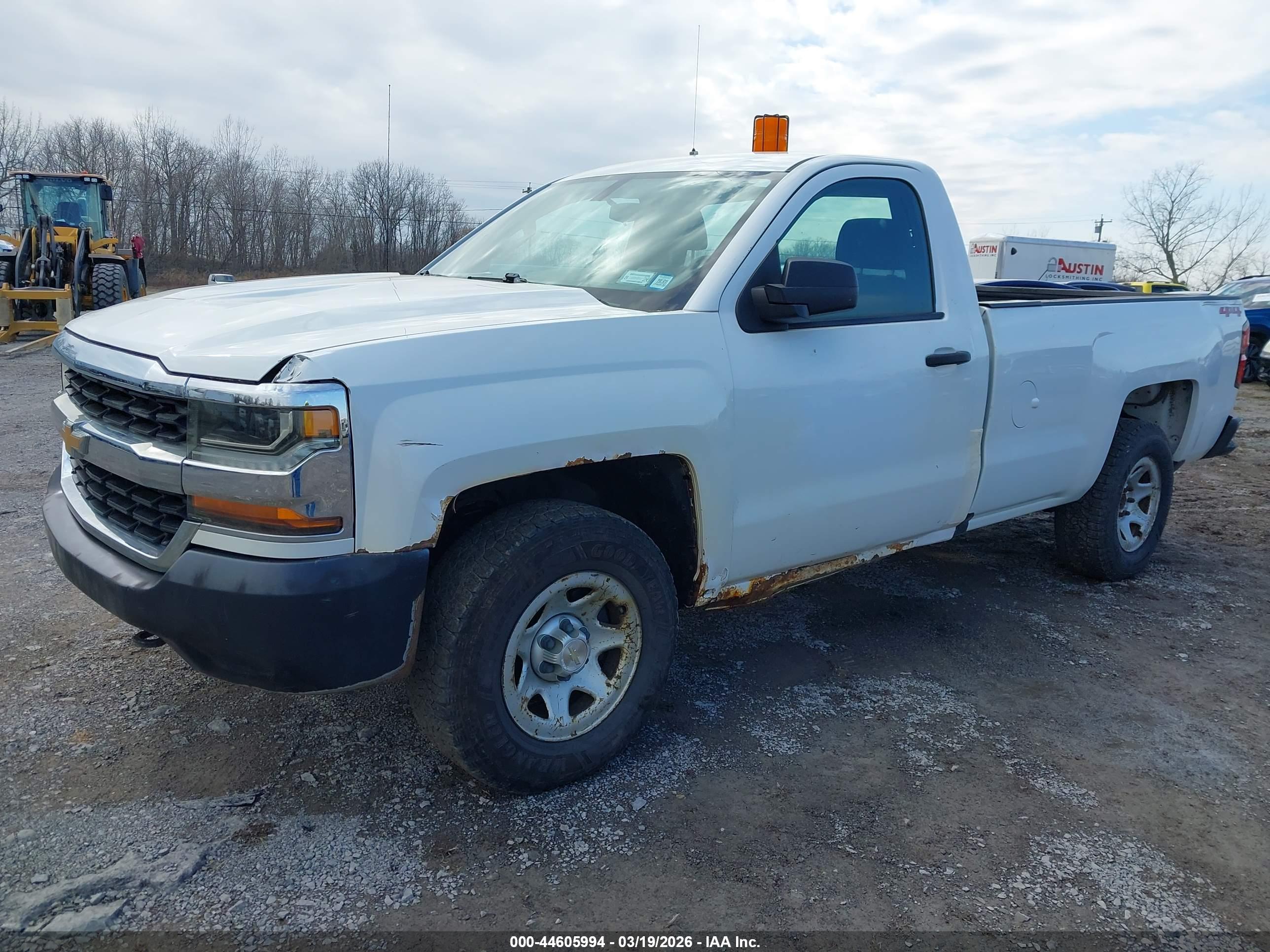 CHEVROLET SILVERADO image 2