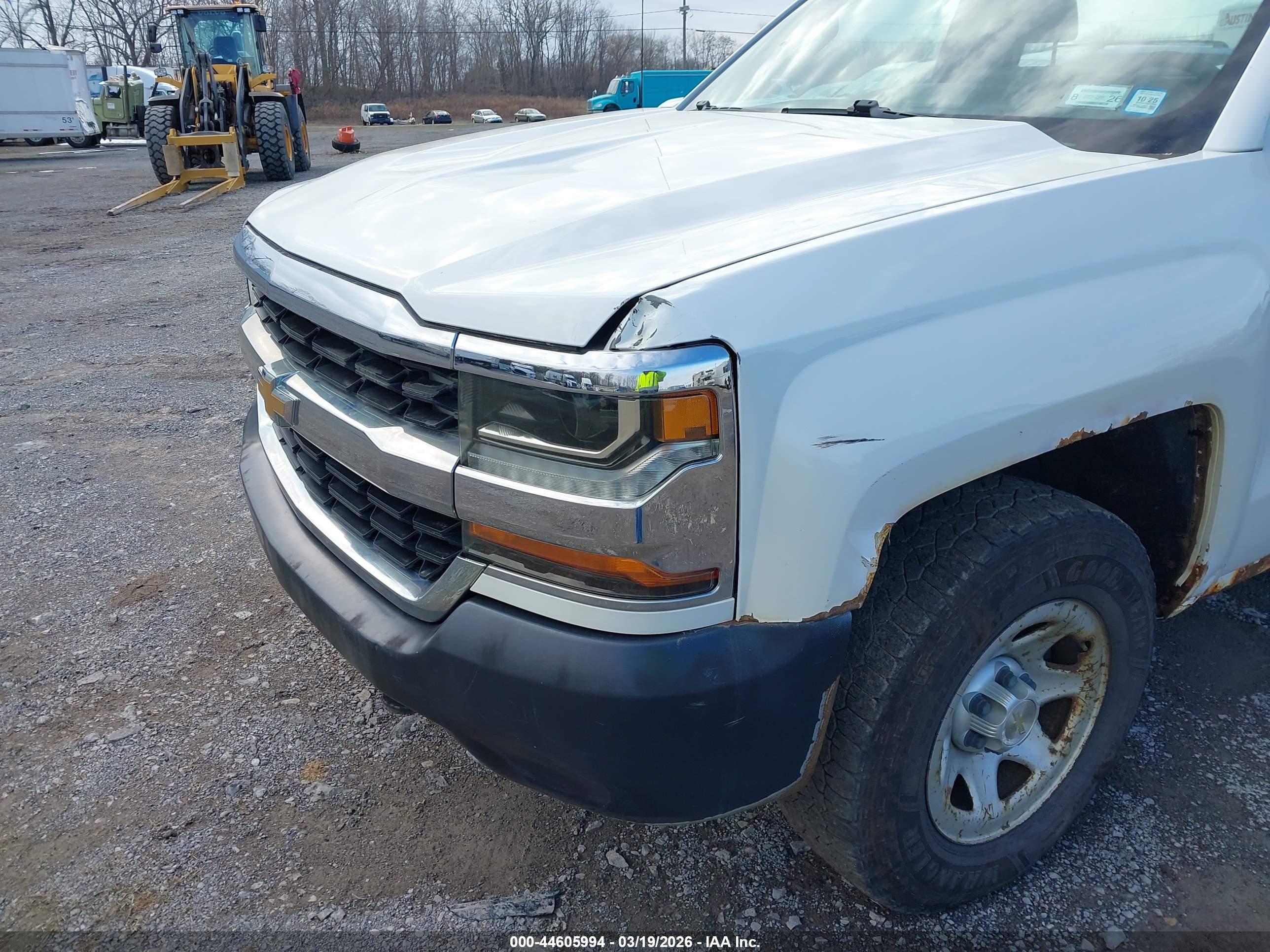 CHEVROLET SILVERADO image 6