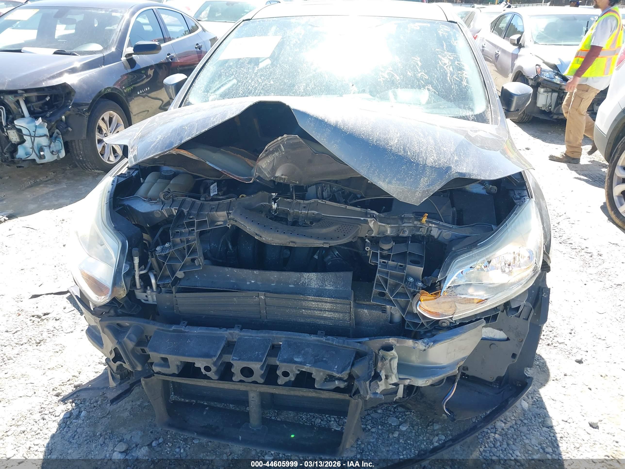 FORD FOCUS image 6