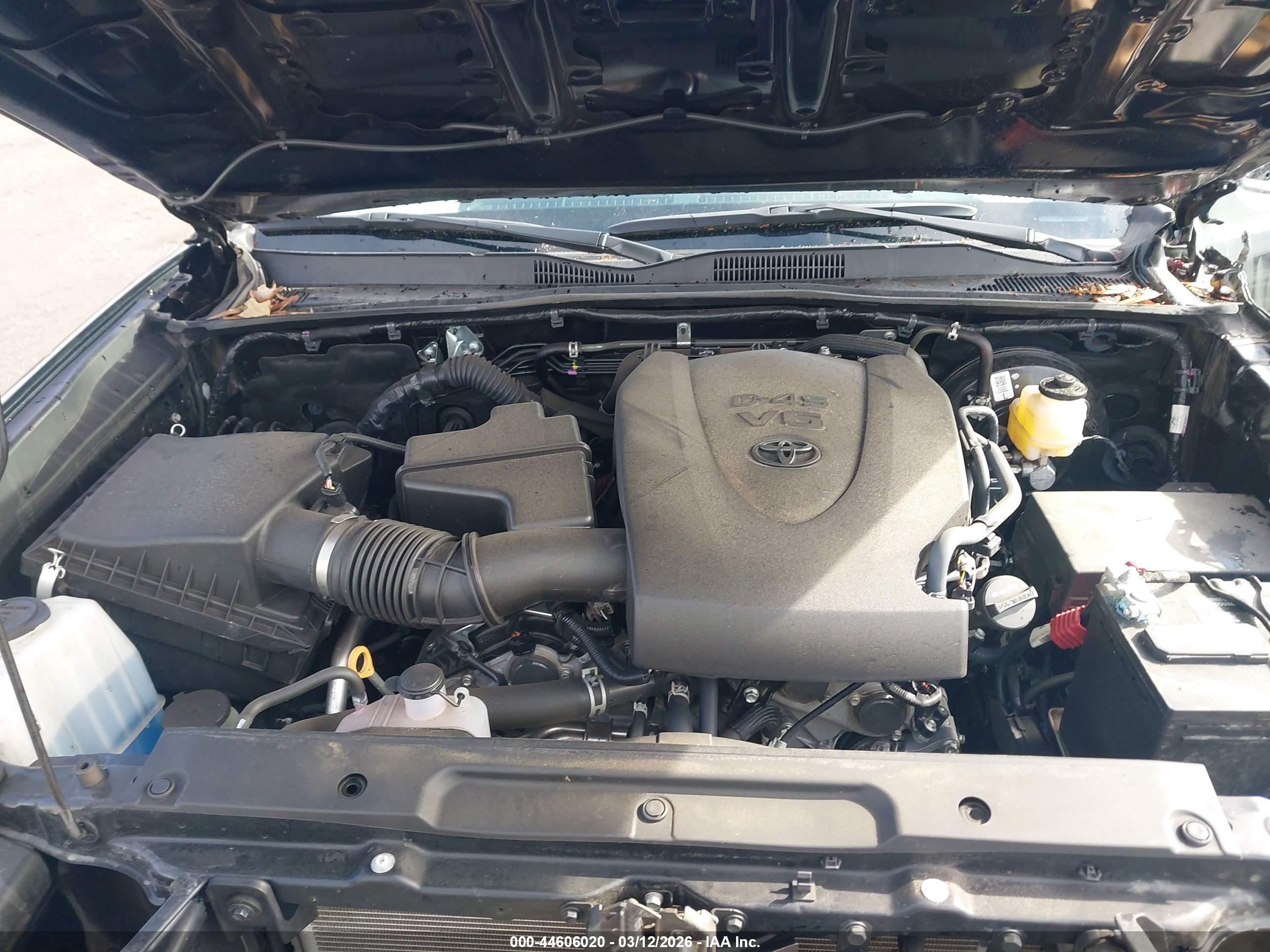 TOYOTA TACOMA image 10