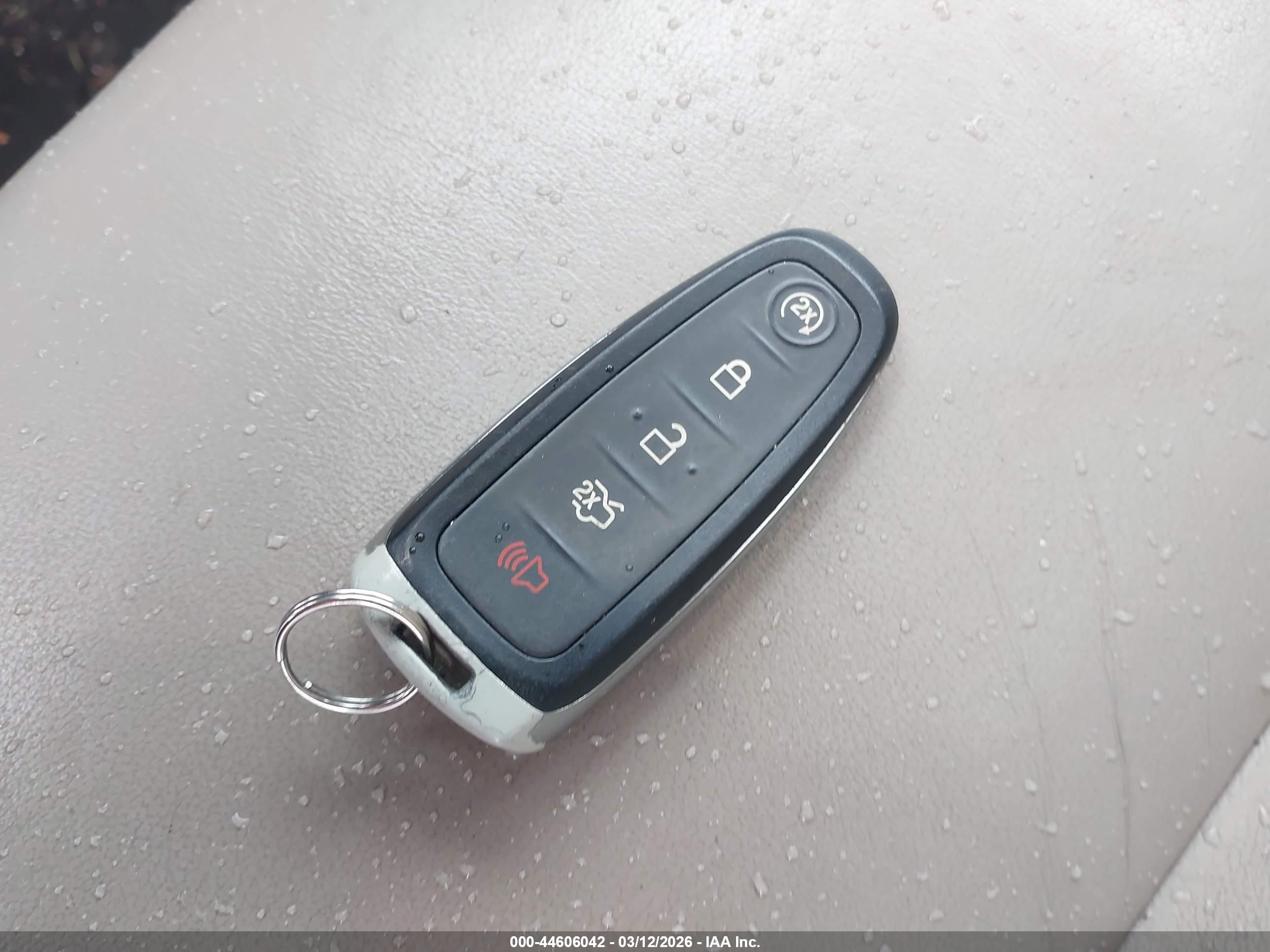 FORD ESCAPE image 11