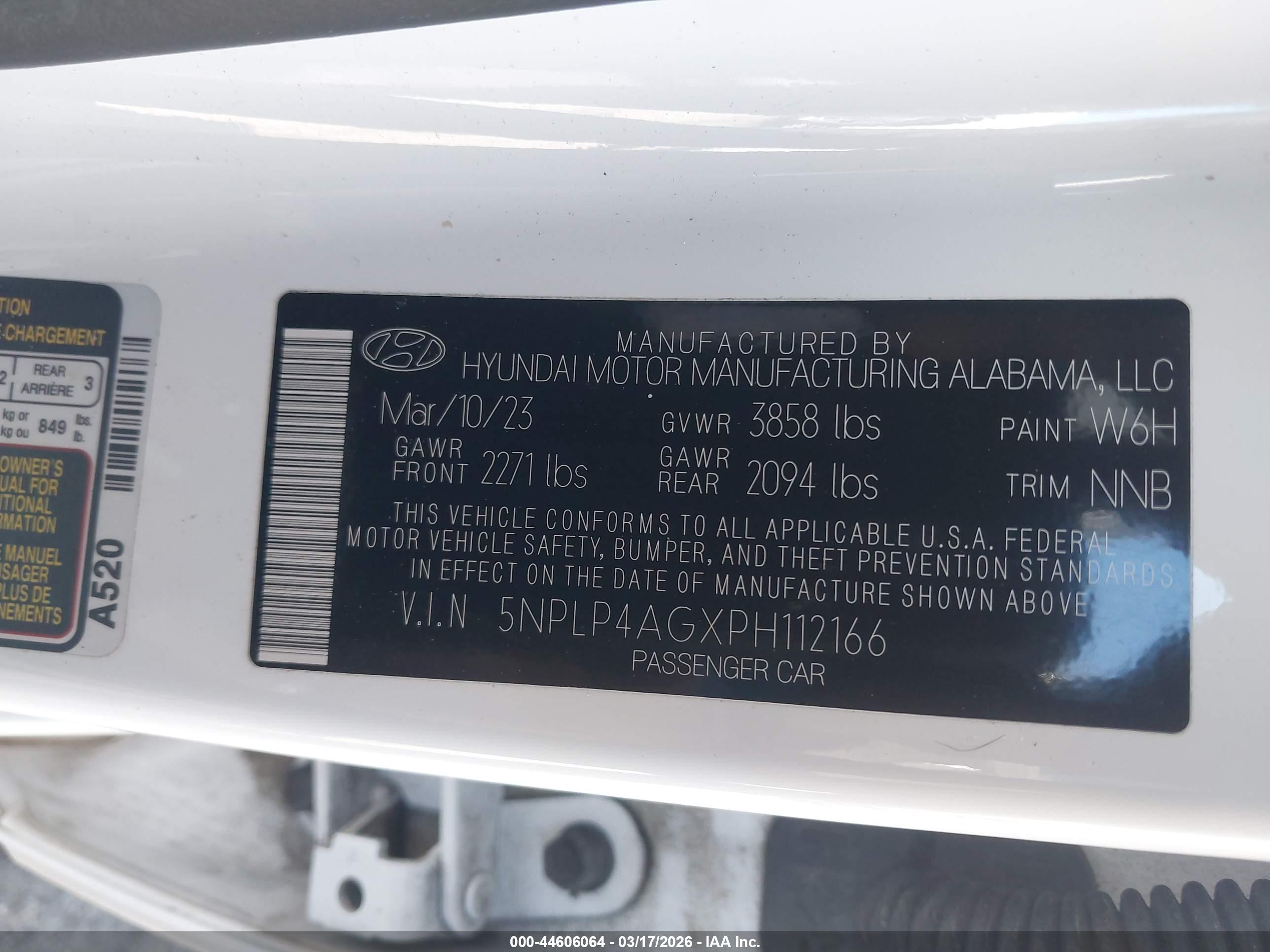 HYUNDAI ELANTRA image 9