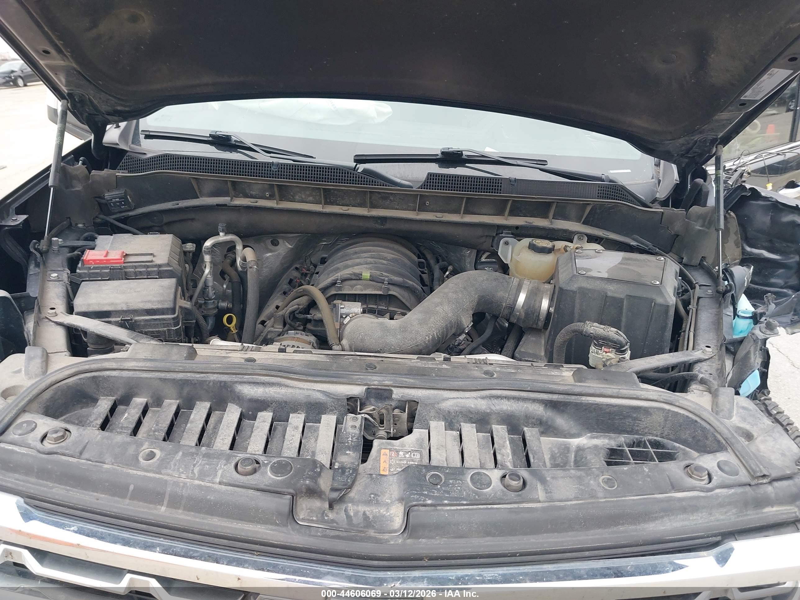 CHEVROLET SILVERADO image 10