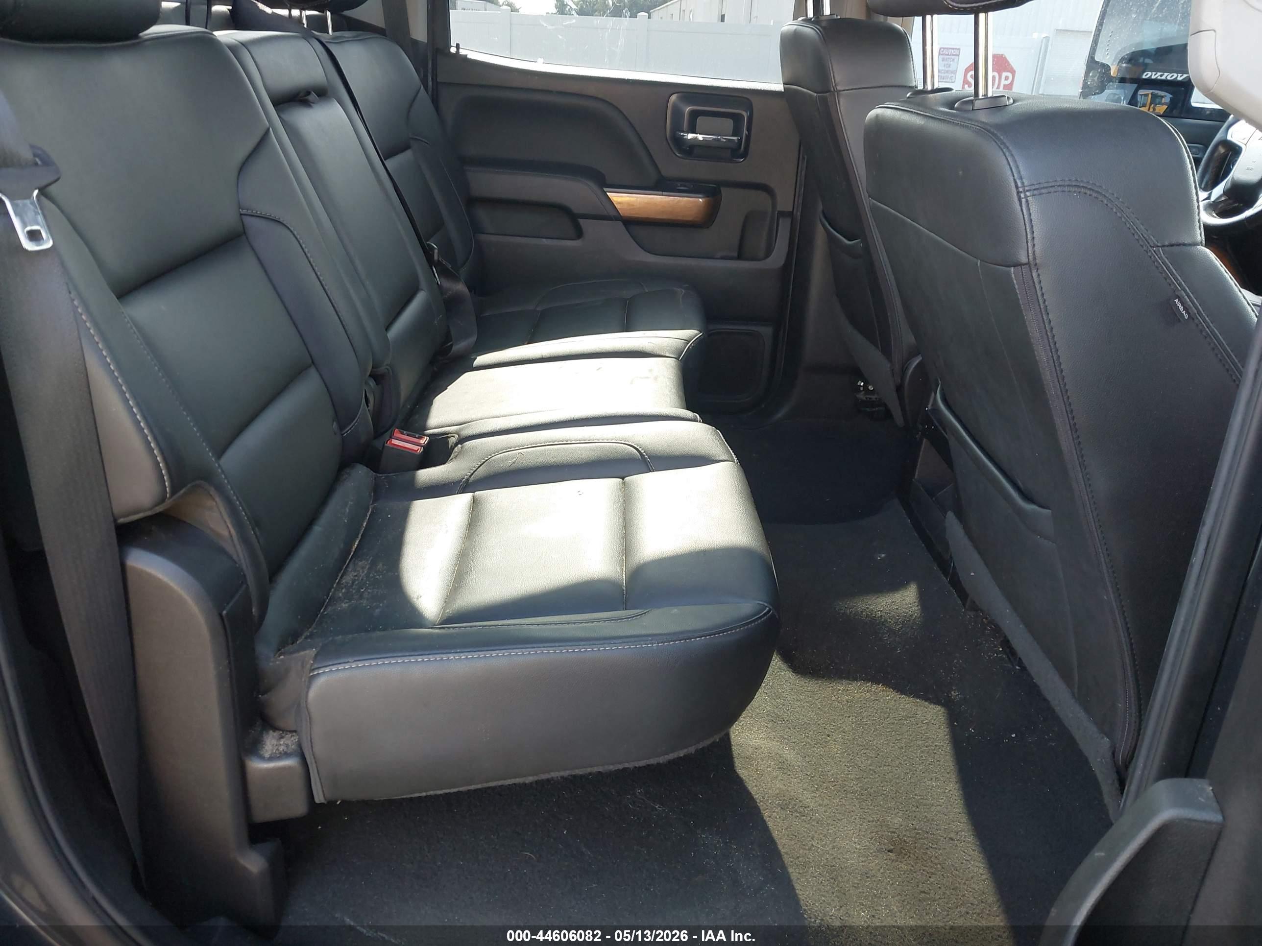 CHEVROLET SILVERADO image 8