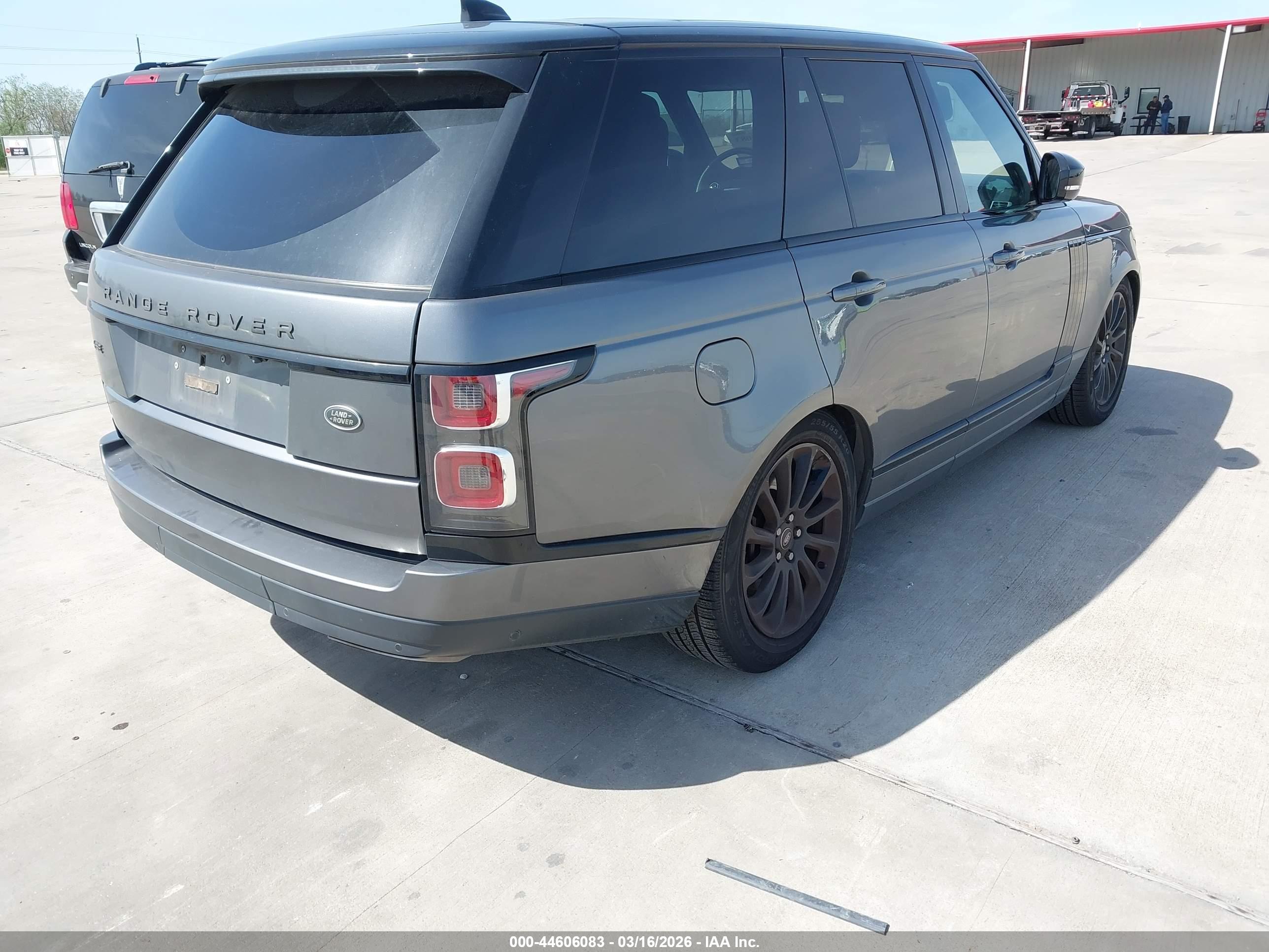 LAND ROVER image 4