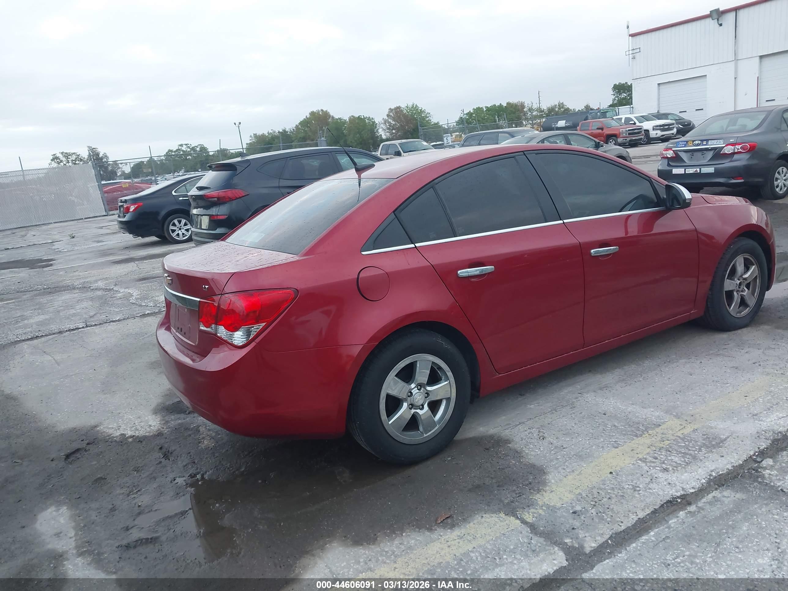 CHEVROLET CRUZE image 4
