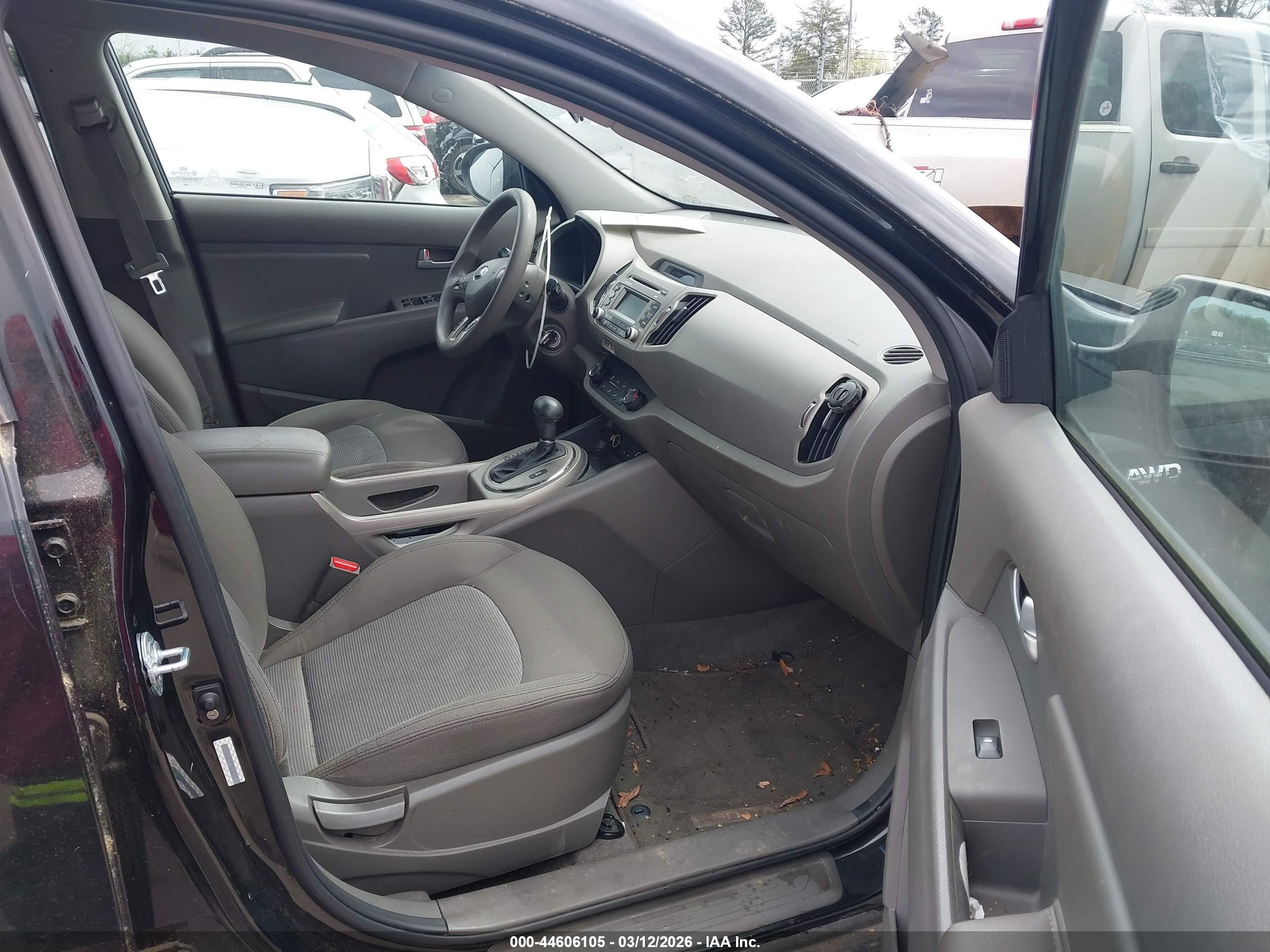 KIA SPORTAGE image 5