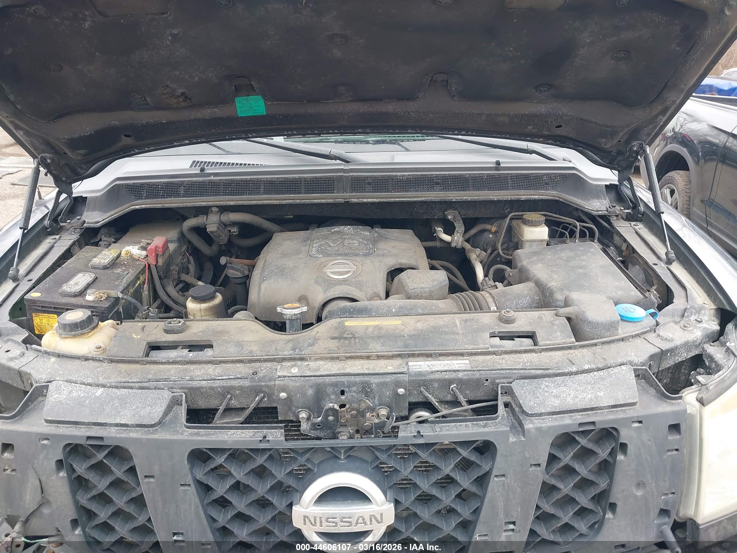 NISSAN TITAN image 10