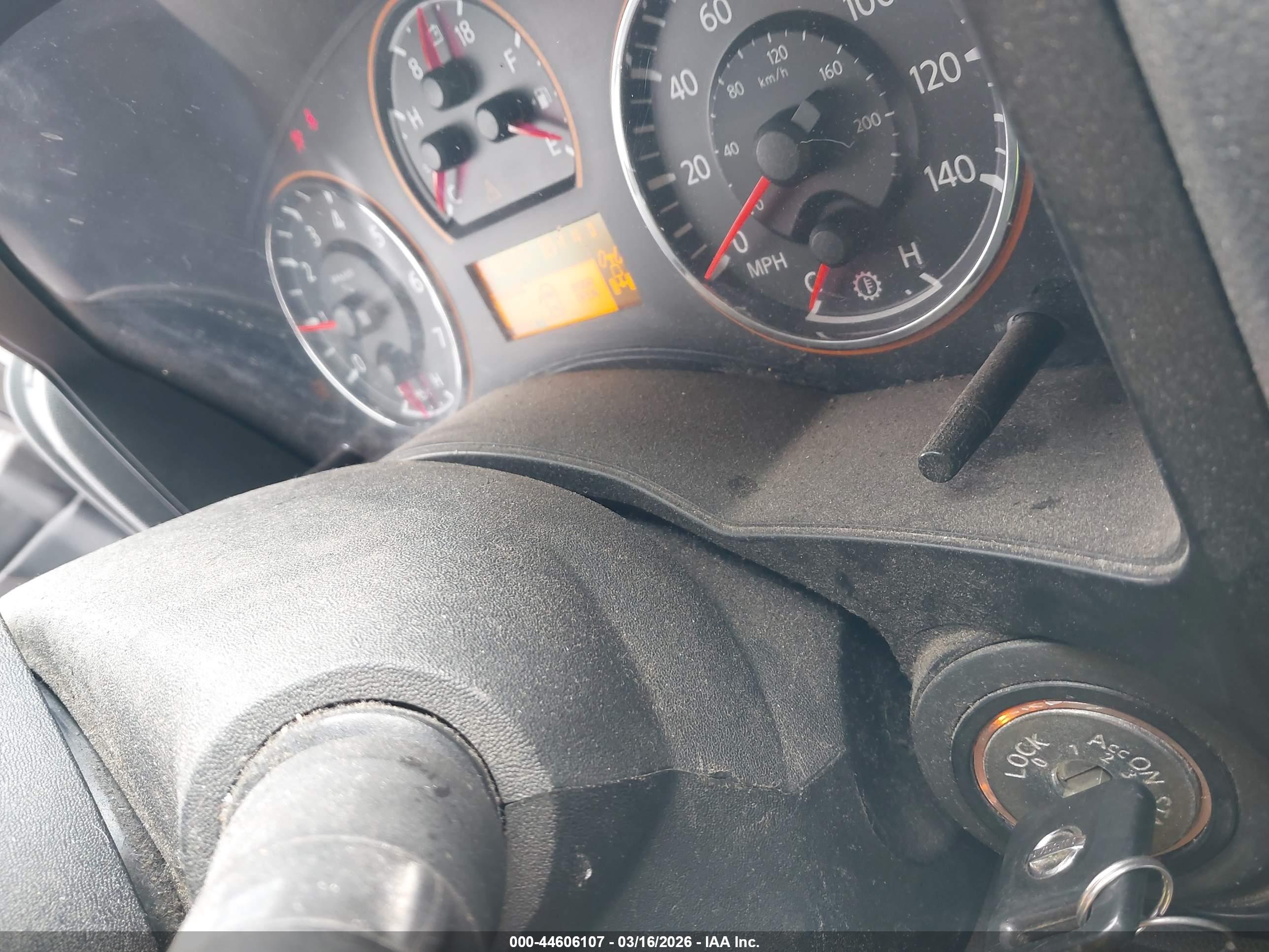 NISSAN TITAN image 11