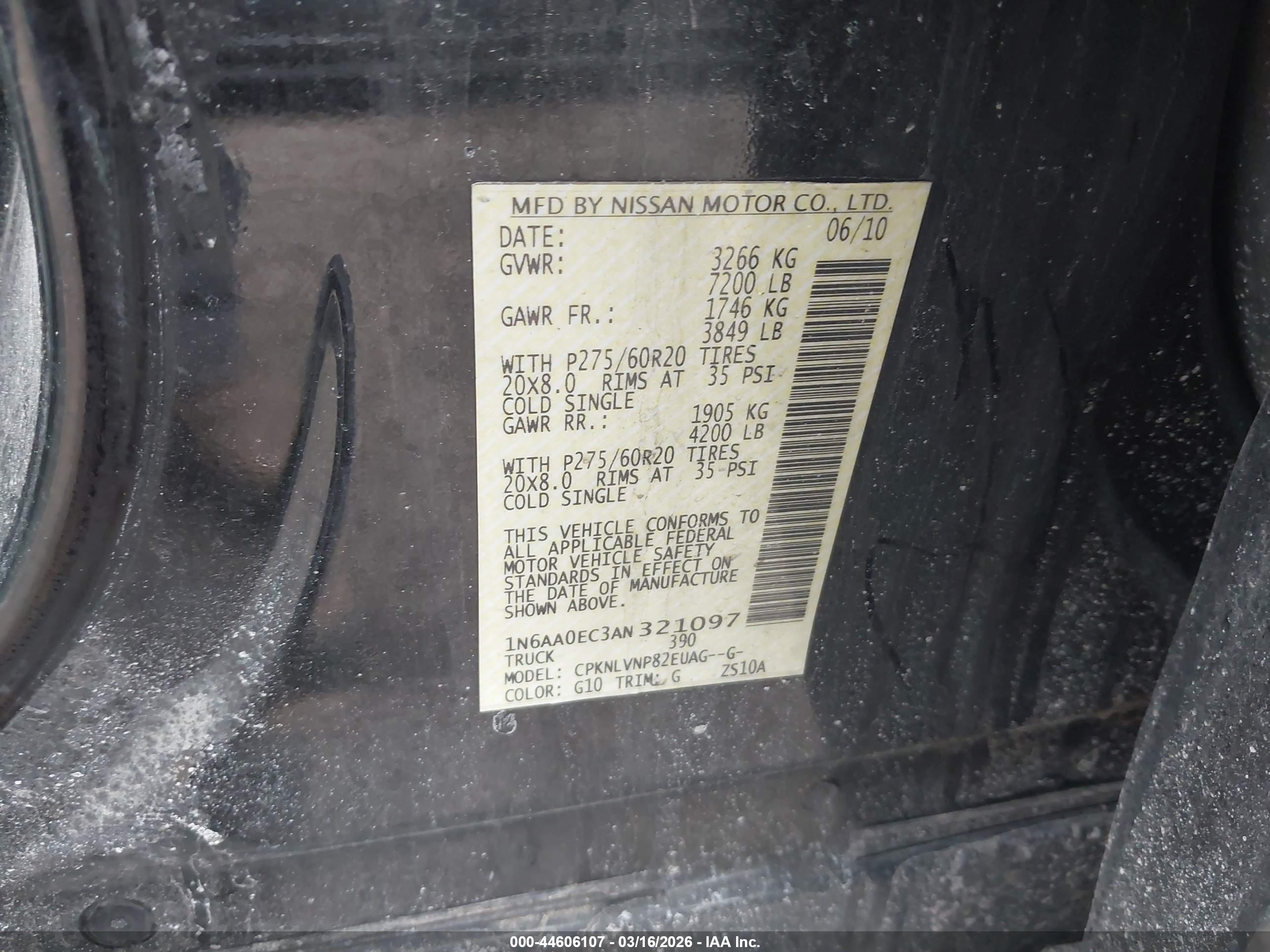NISSAN TITAN image 9