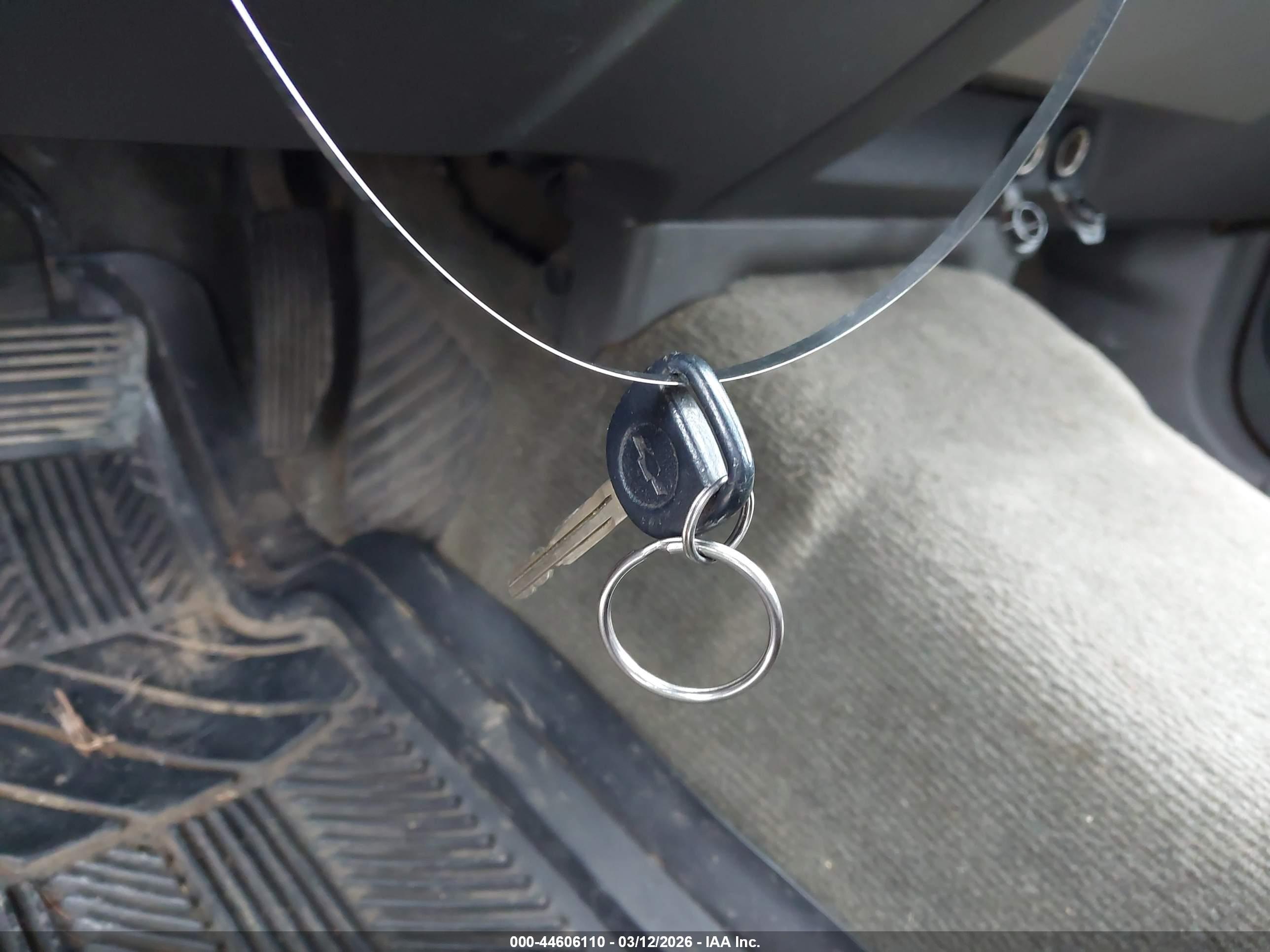 CHEVROLET COLORADO image 11