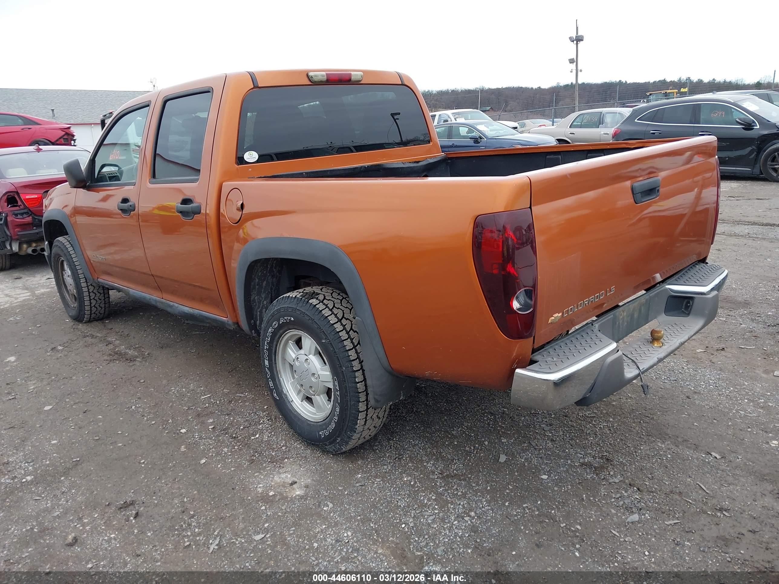 CHEVROLET COLORADO image 3