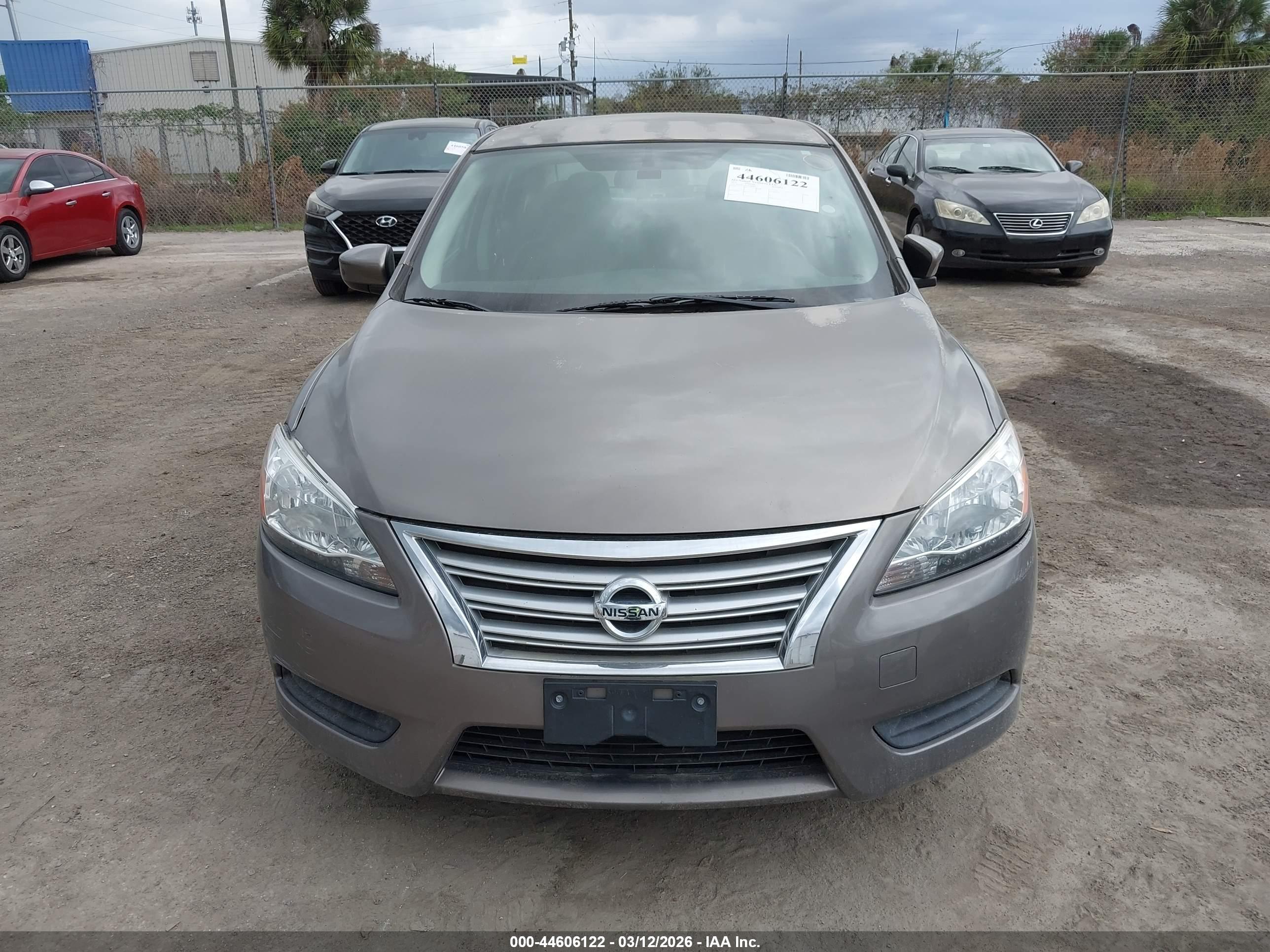 NISSAN SENTRA image 6