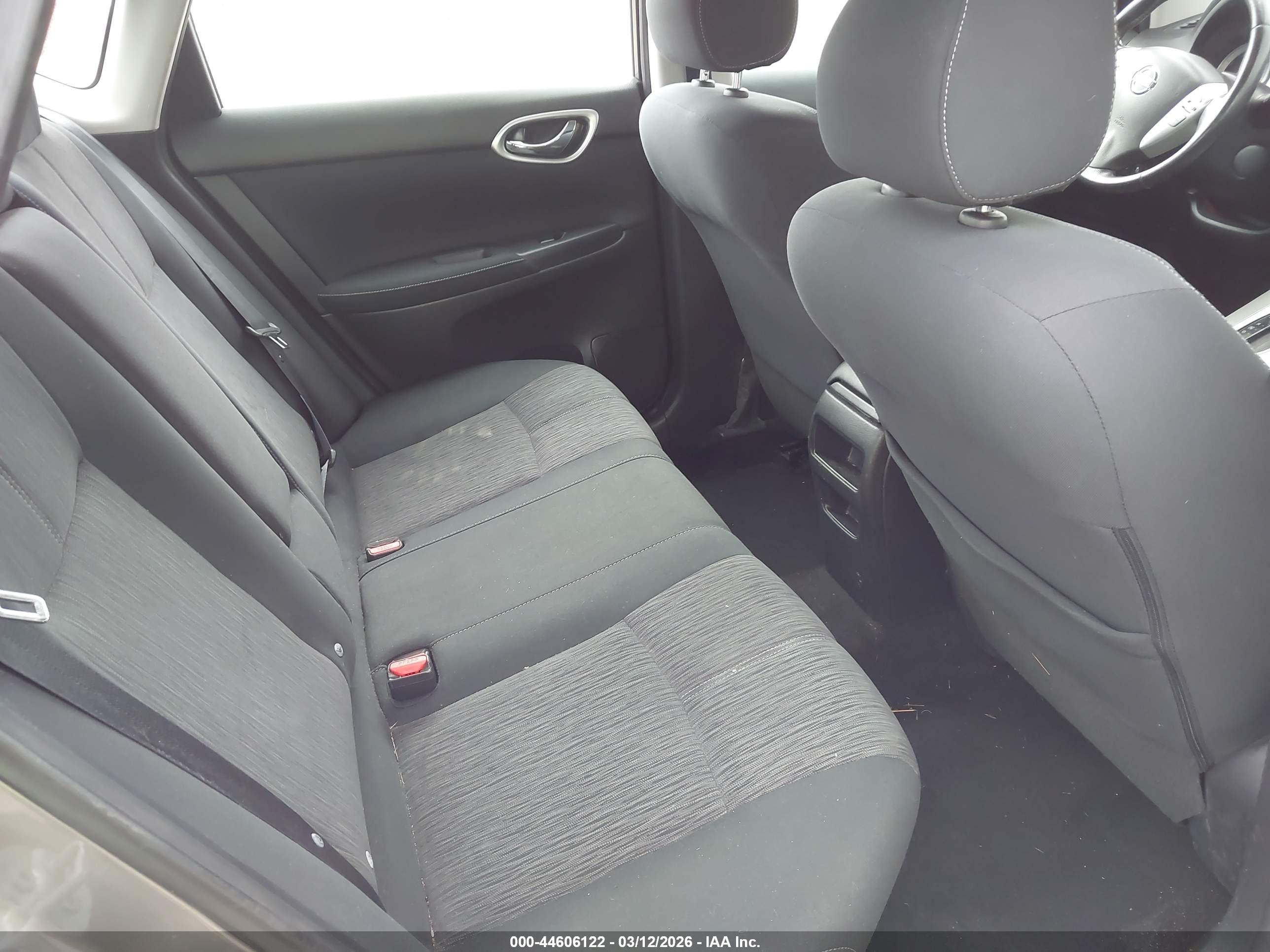 NISSAN SENTRA image 8