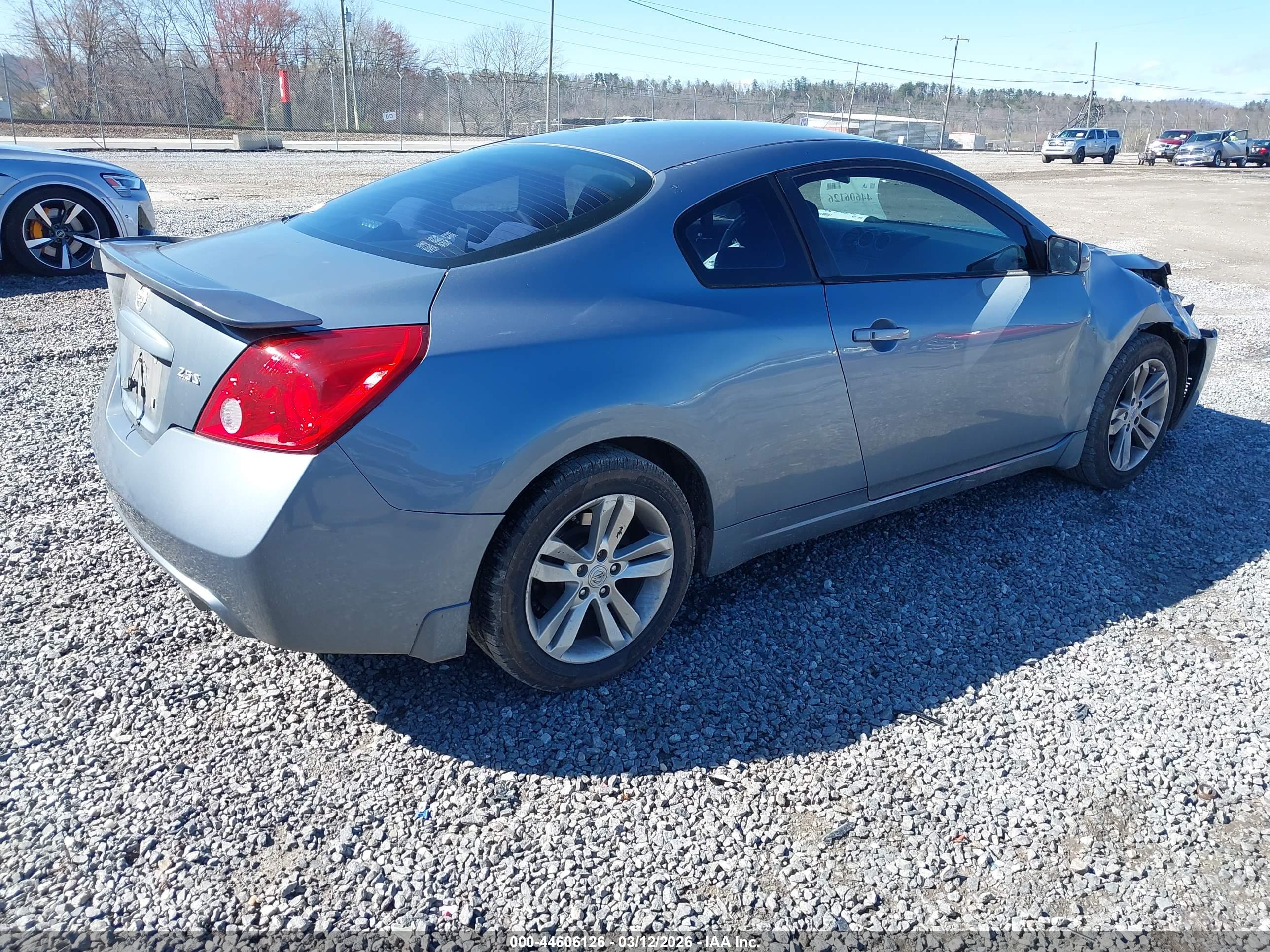 NISSAN ALTIMA image 4