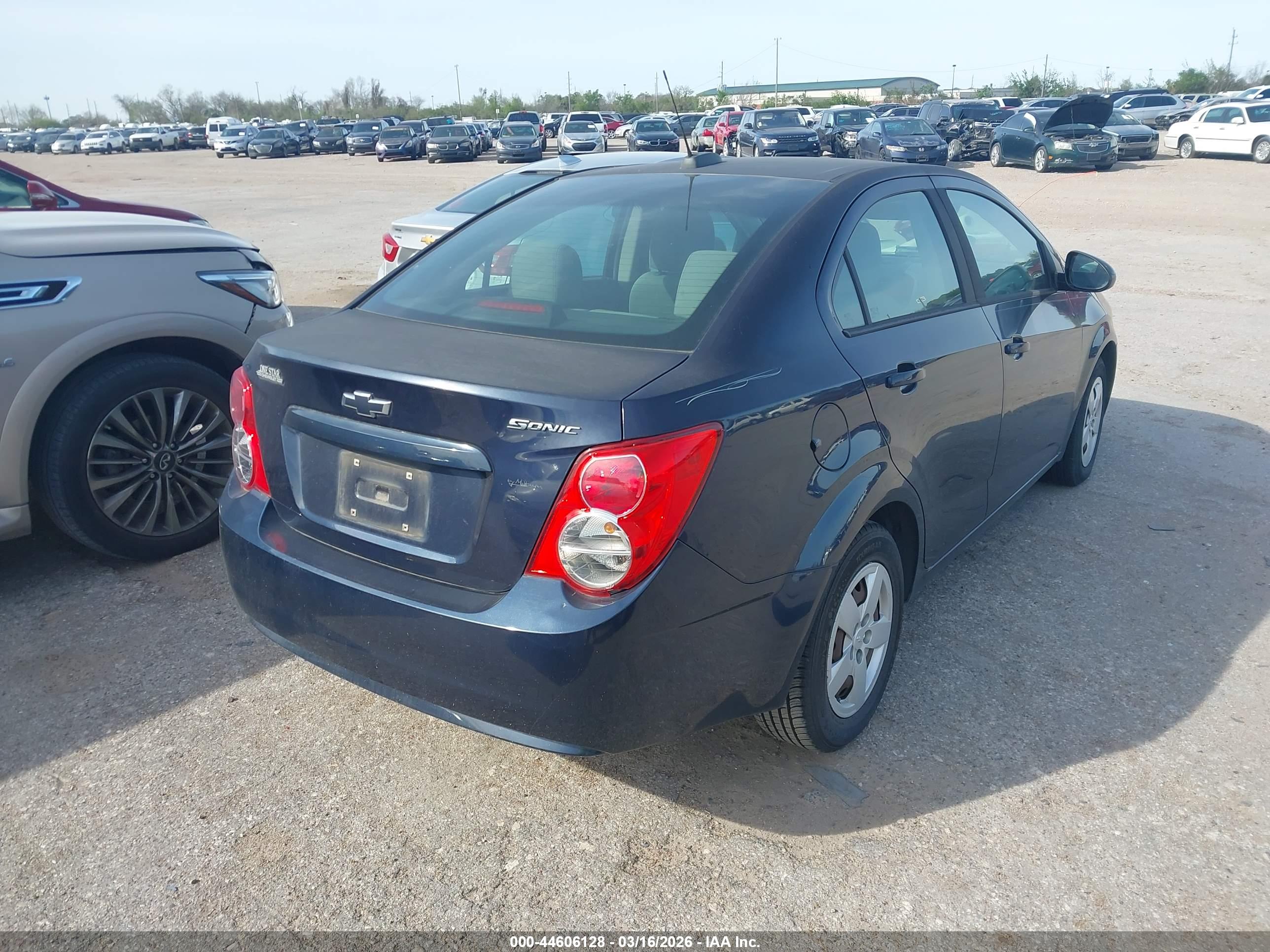 CHEVROLET SONIC image 4