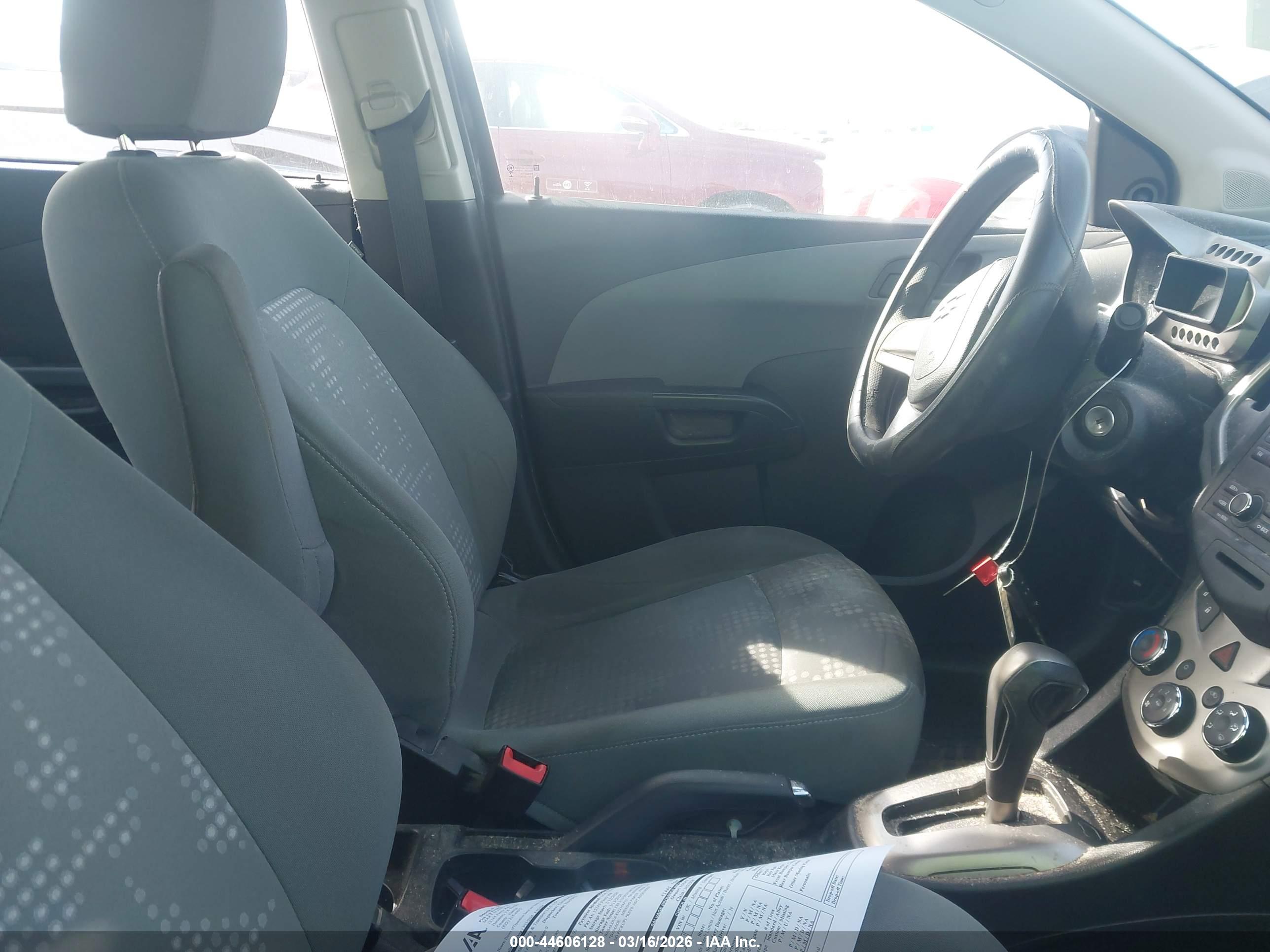 CHEVROLET SONIC image 5