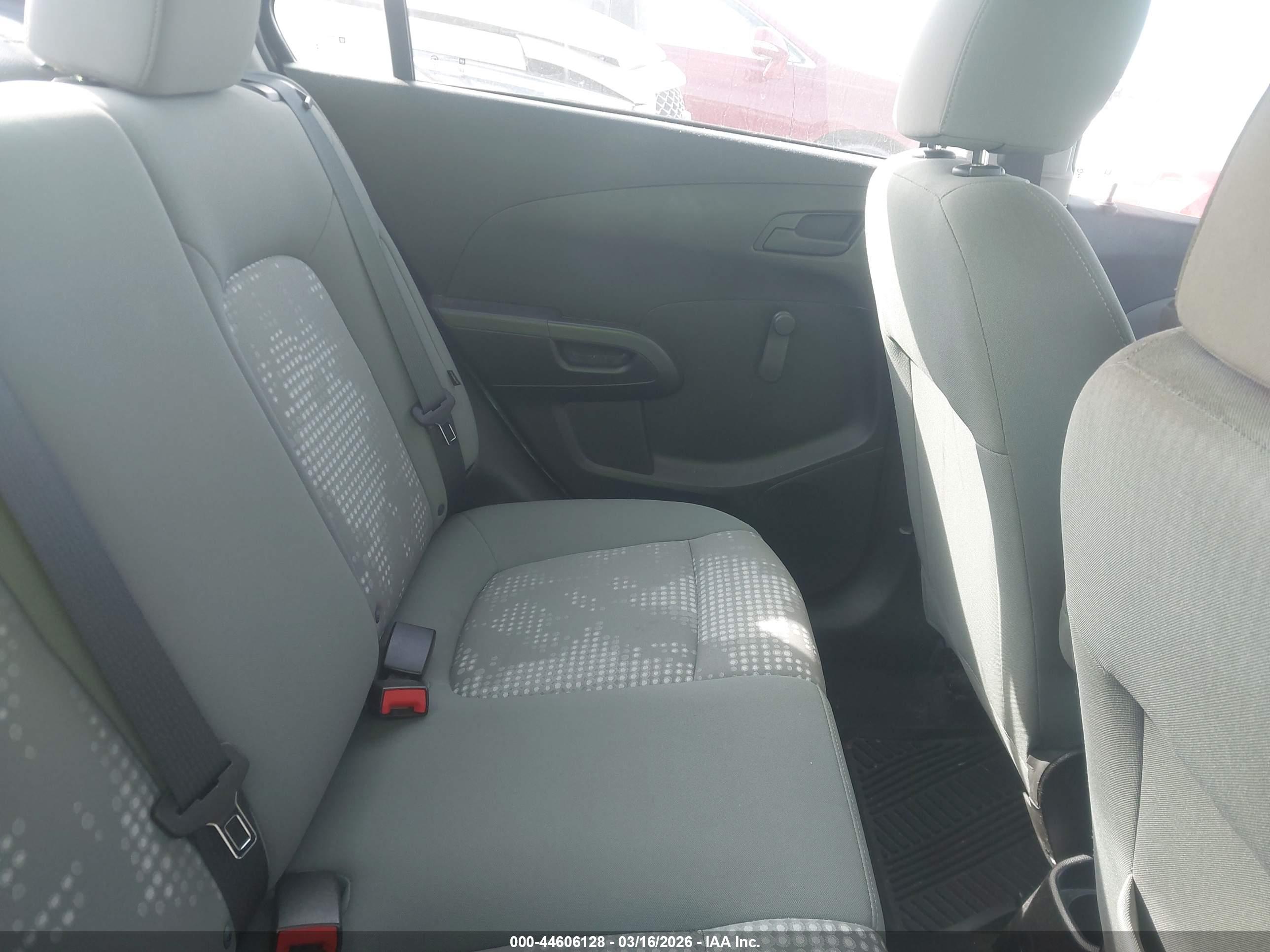 CHEVROLET SONIC image 8