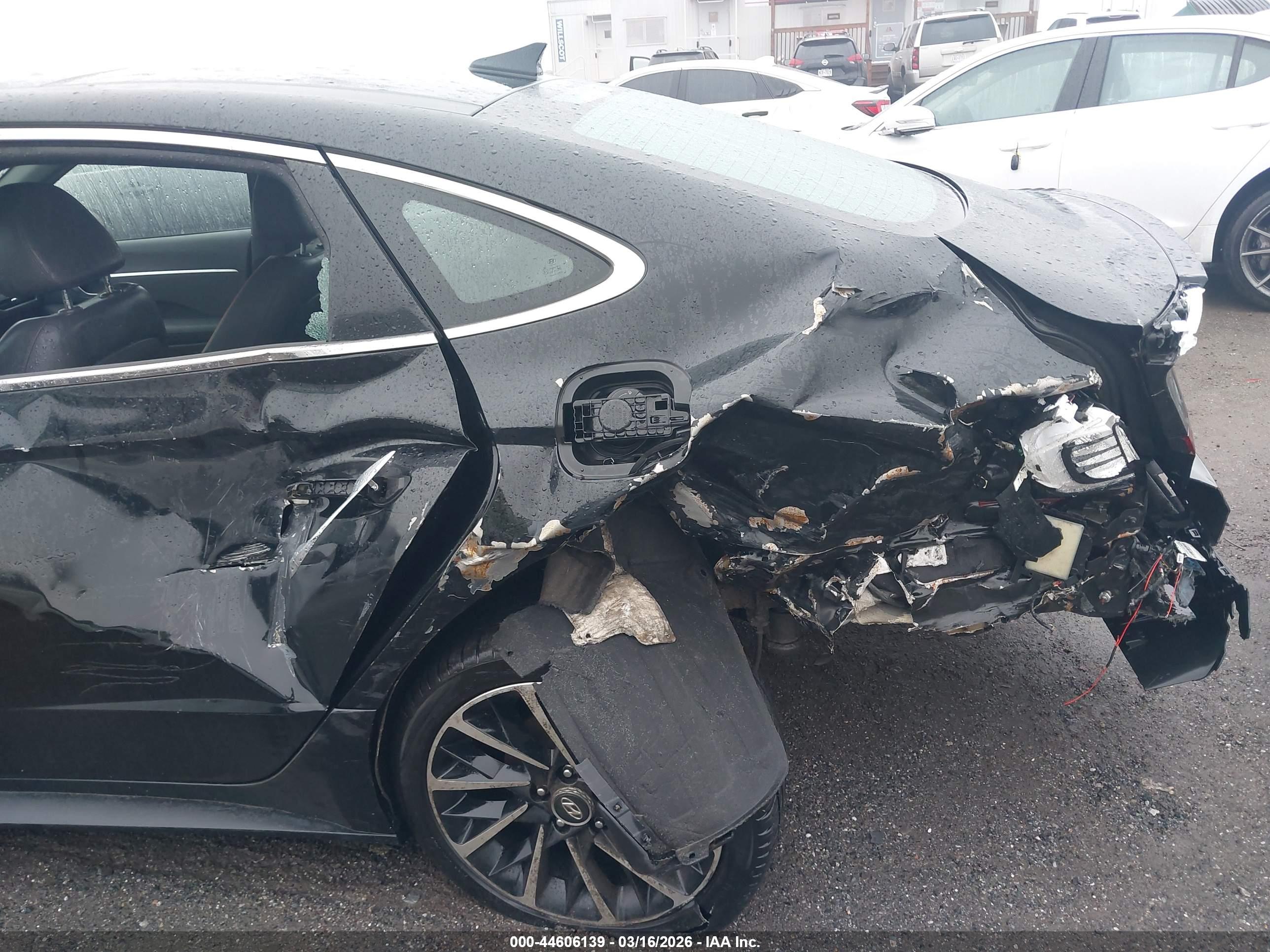 HYUNDAI SONATA image 6