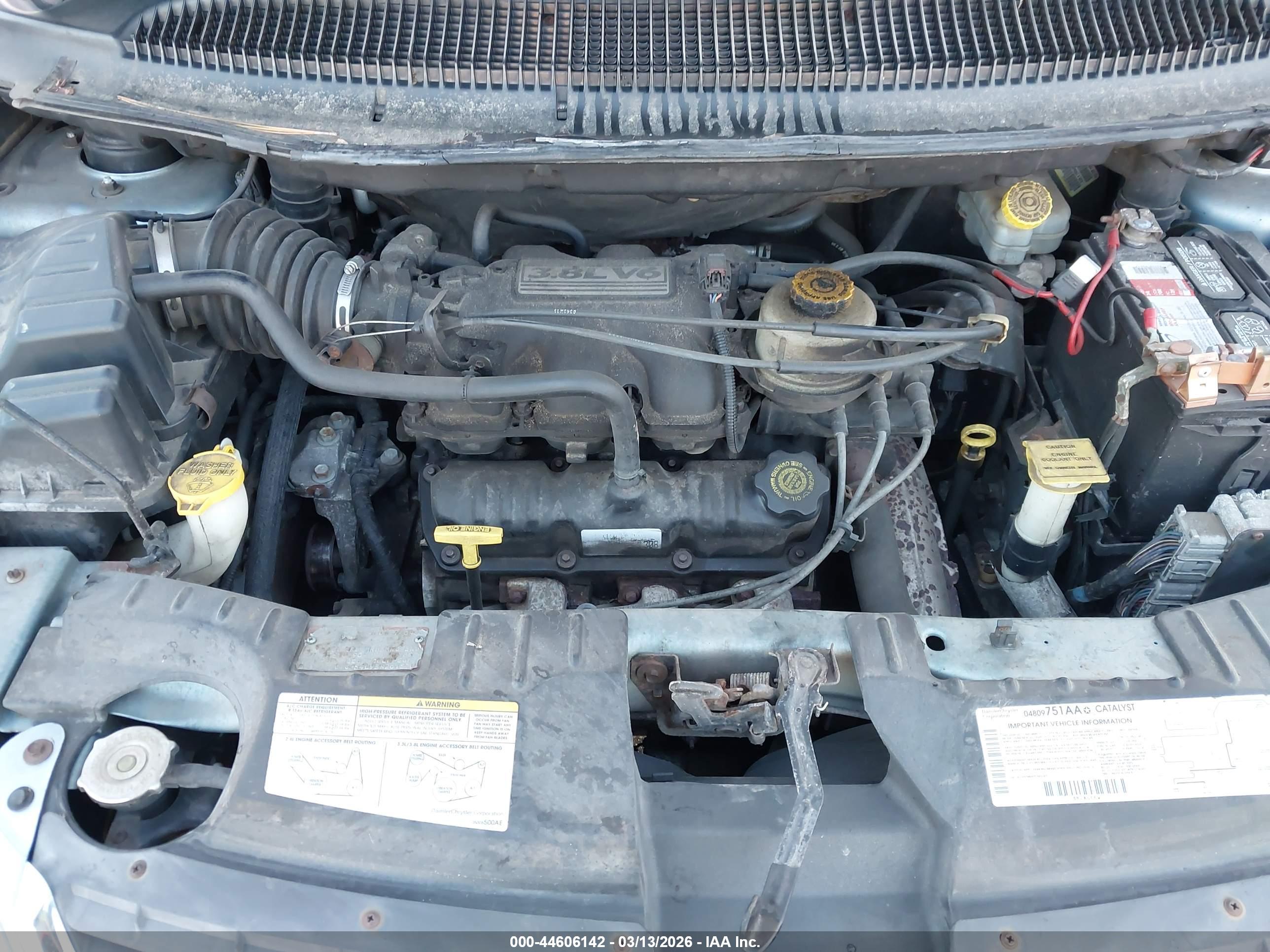 CHRYSLER TOWN image 10