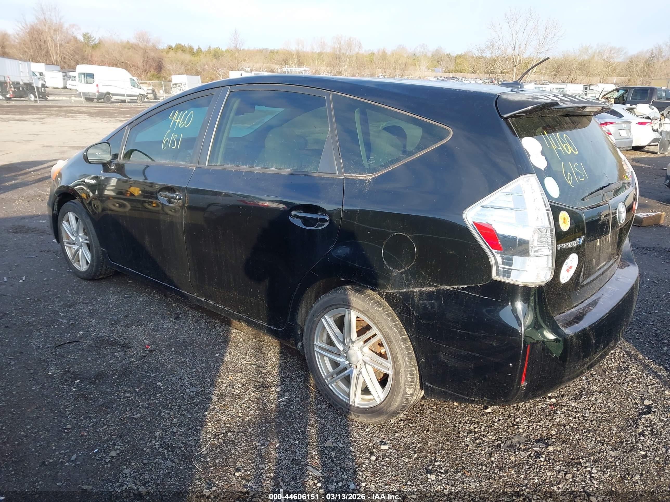TOYOTA PRIUS image 3