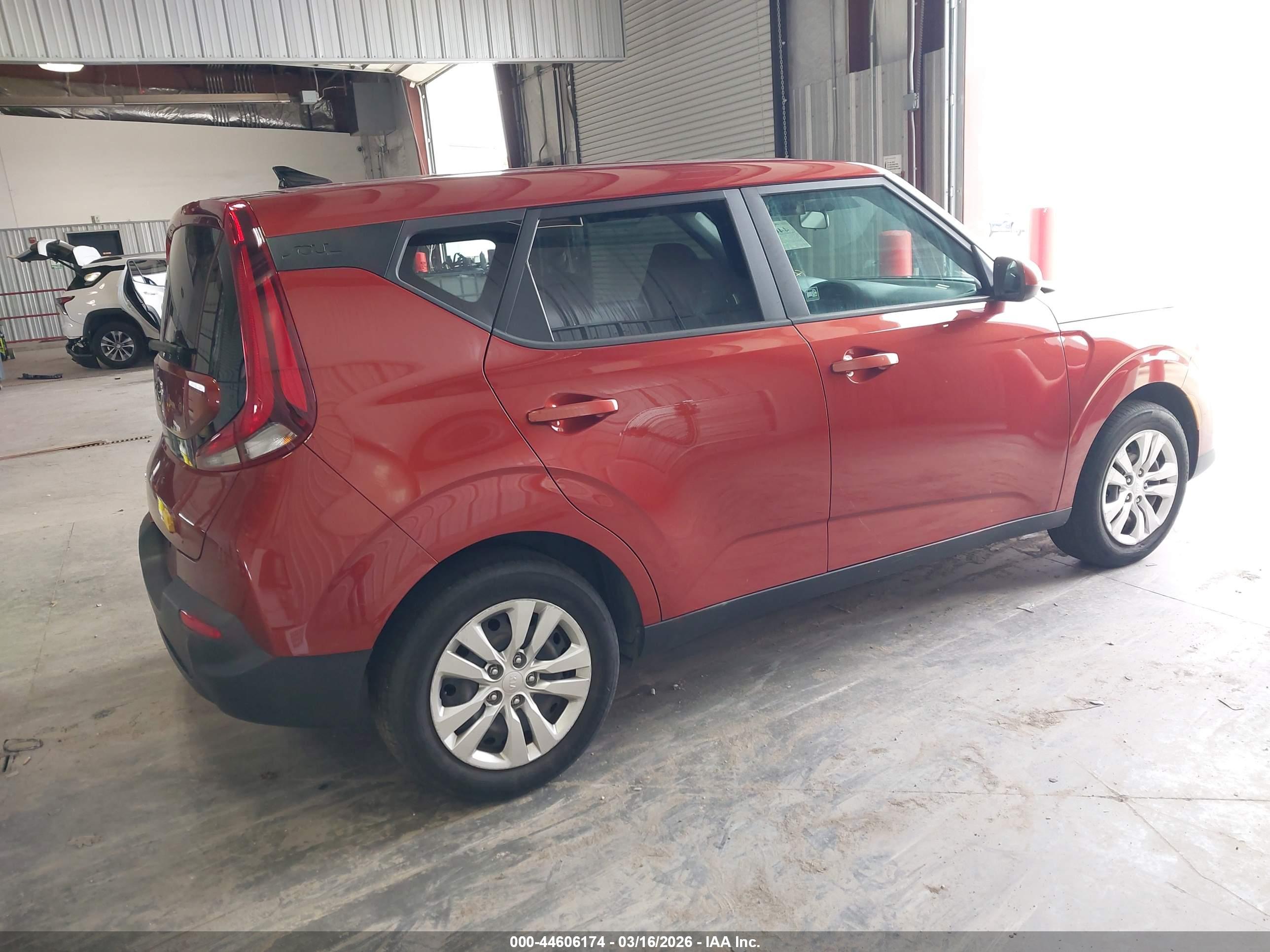 KIA SOUL image 4