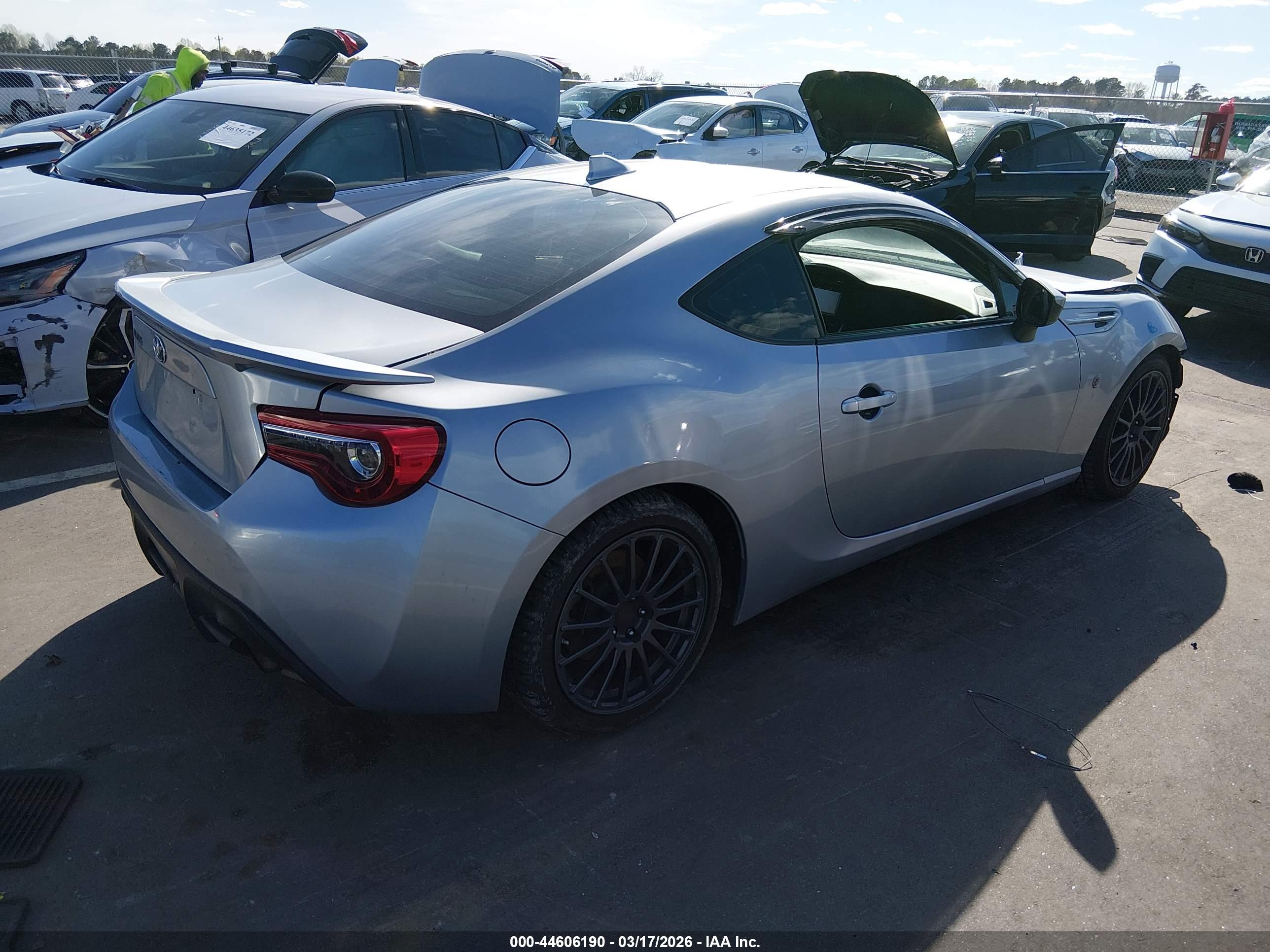 TOYOTA 86 image 4