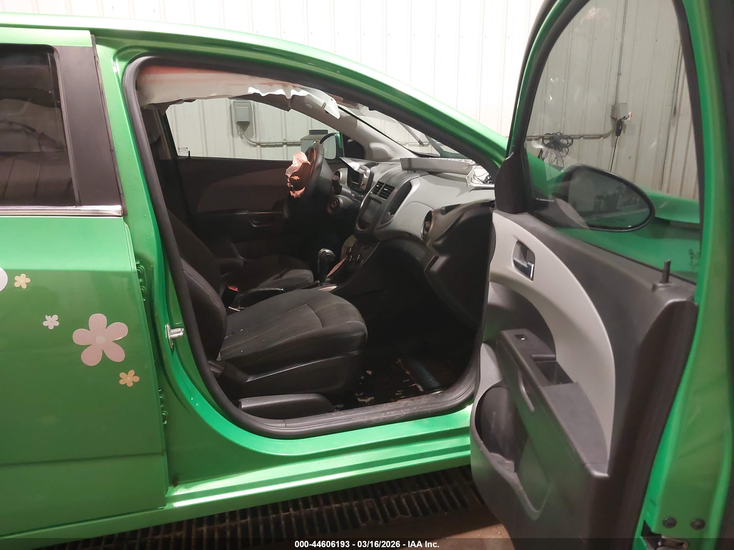 CHEVROLET SONIC image 5