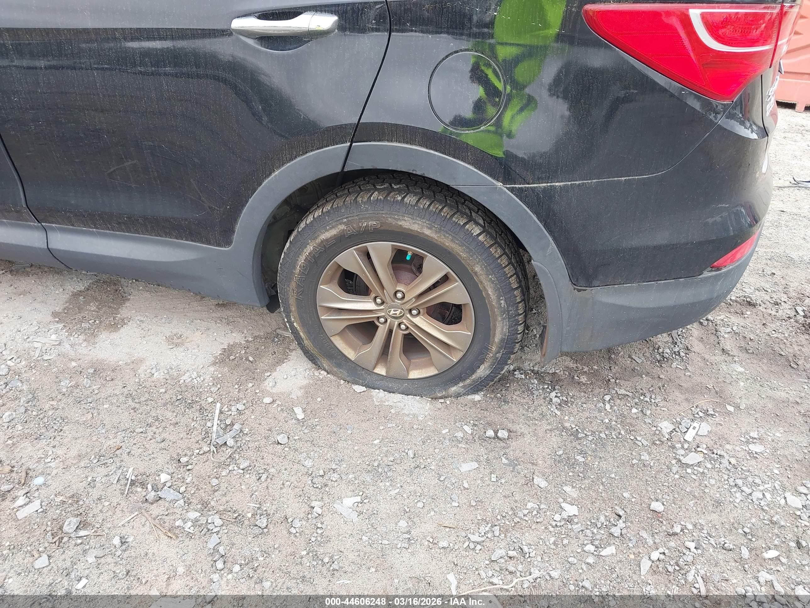 HYUNDAI SANTA image 6