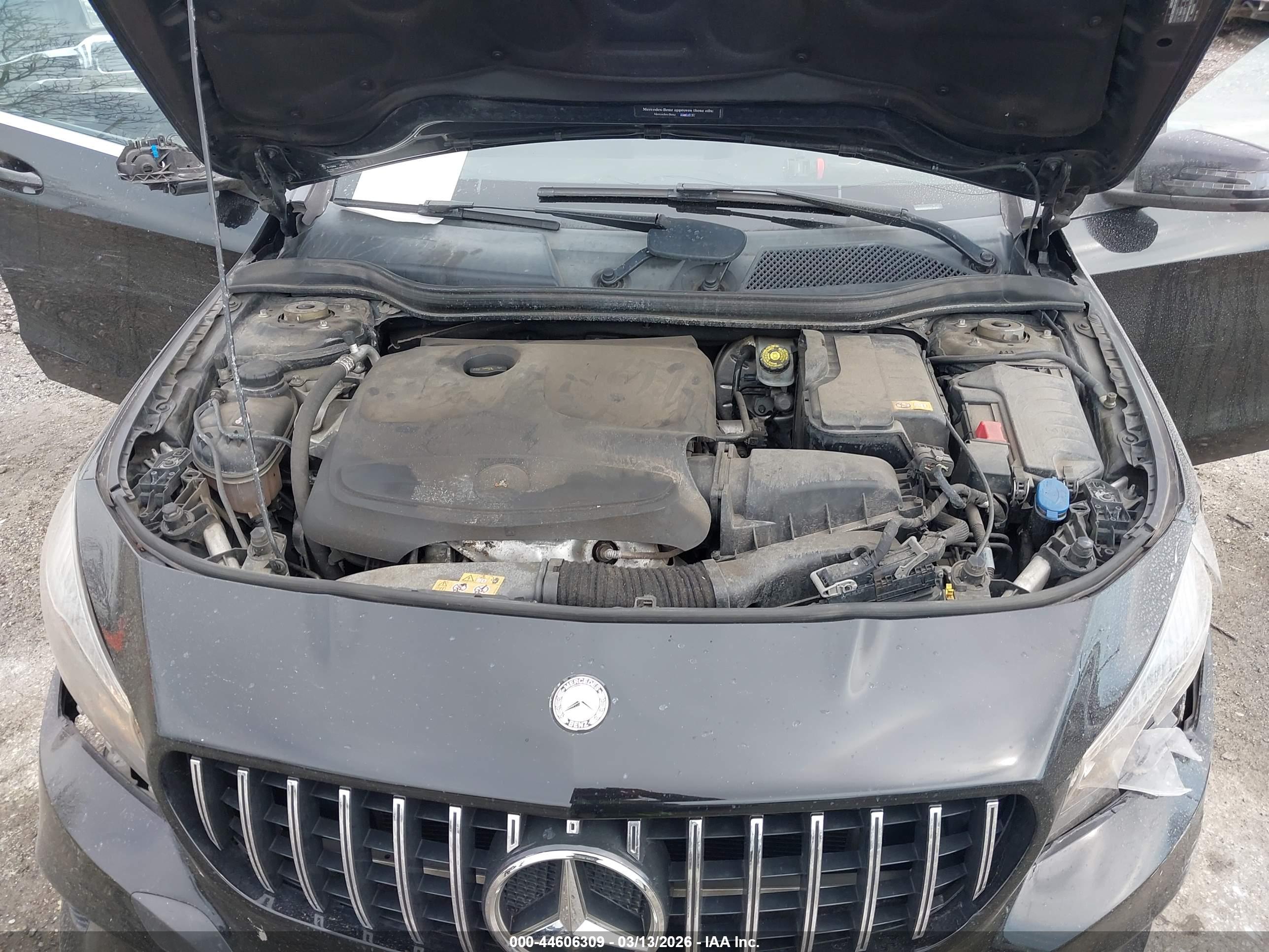 MERCEDES-BENZ CLA image 10