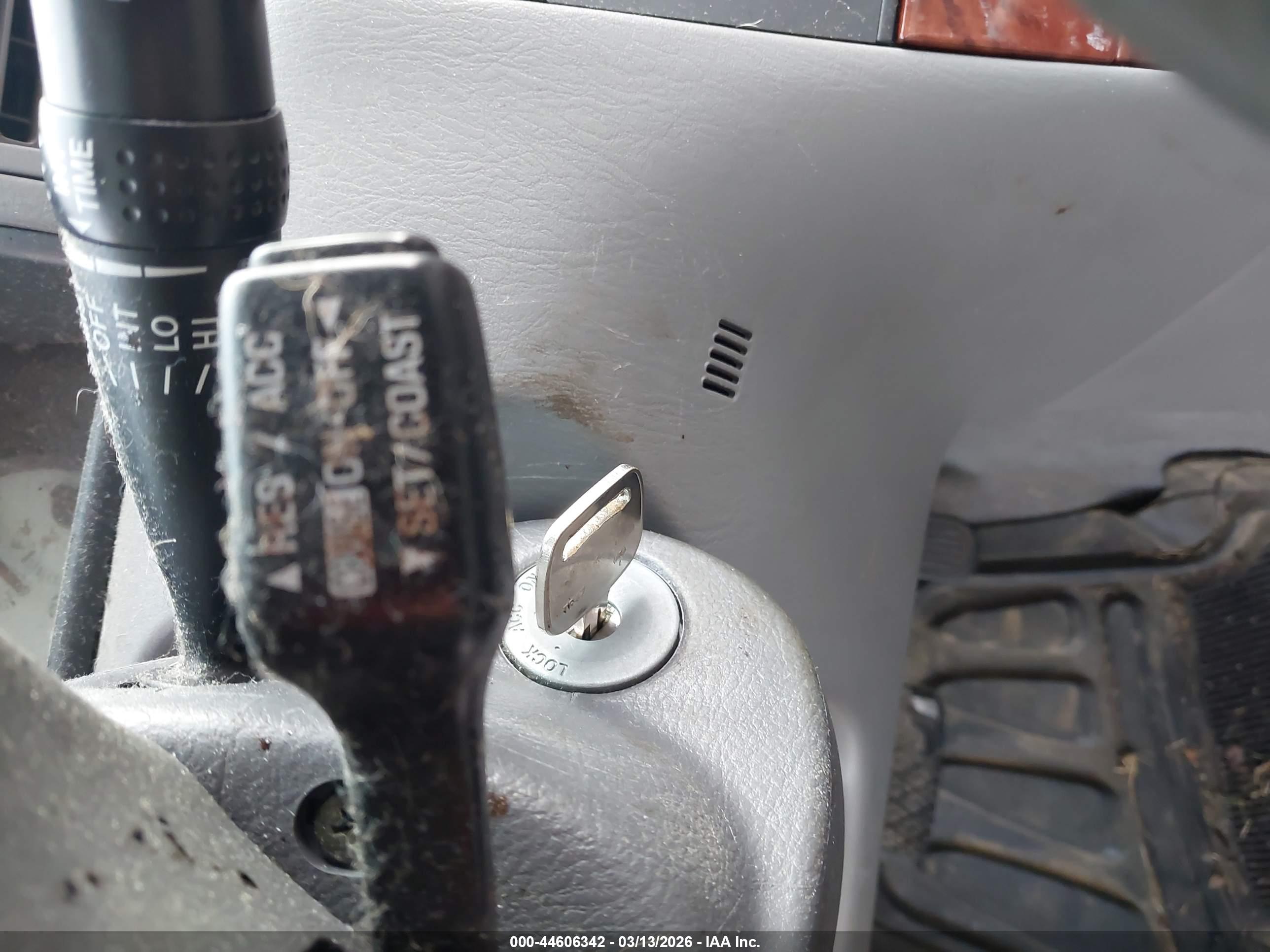 TOYOTA COROLLA image 11