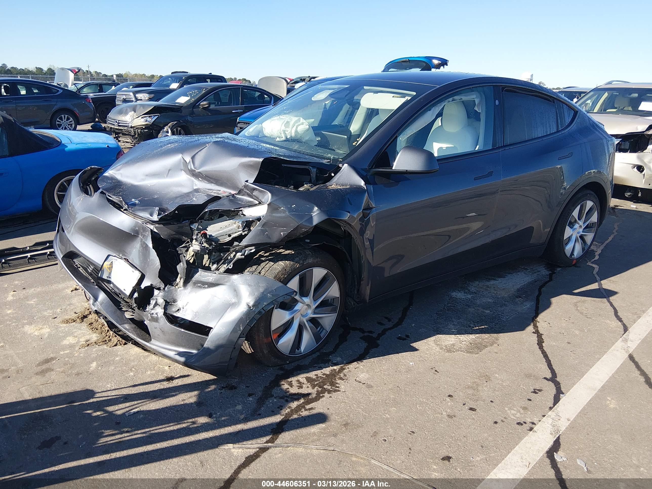 TESLA MODEL image 2