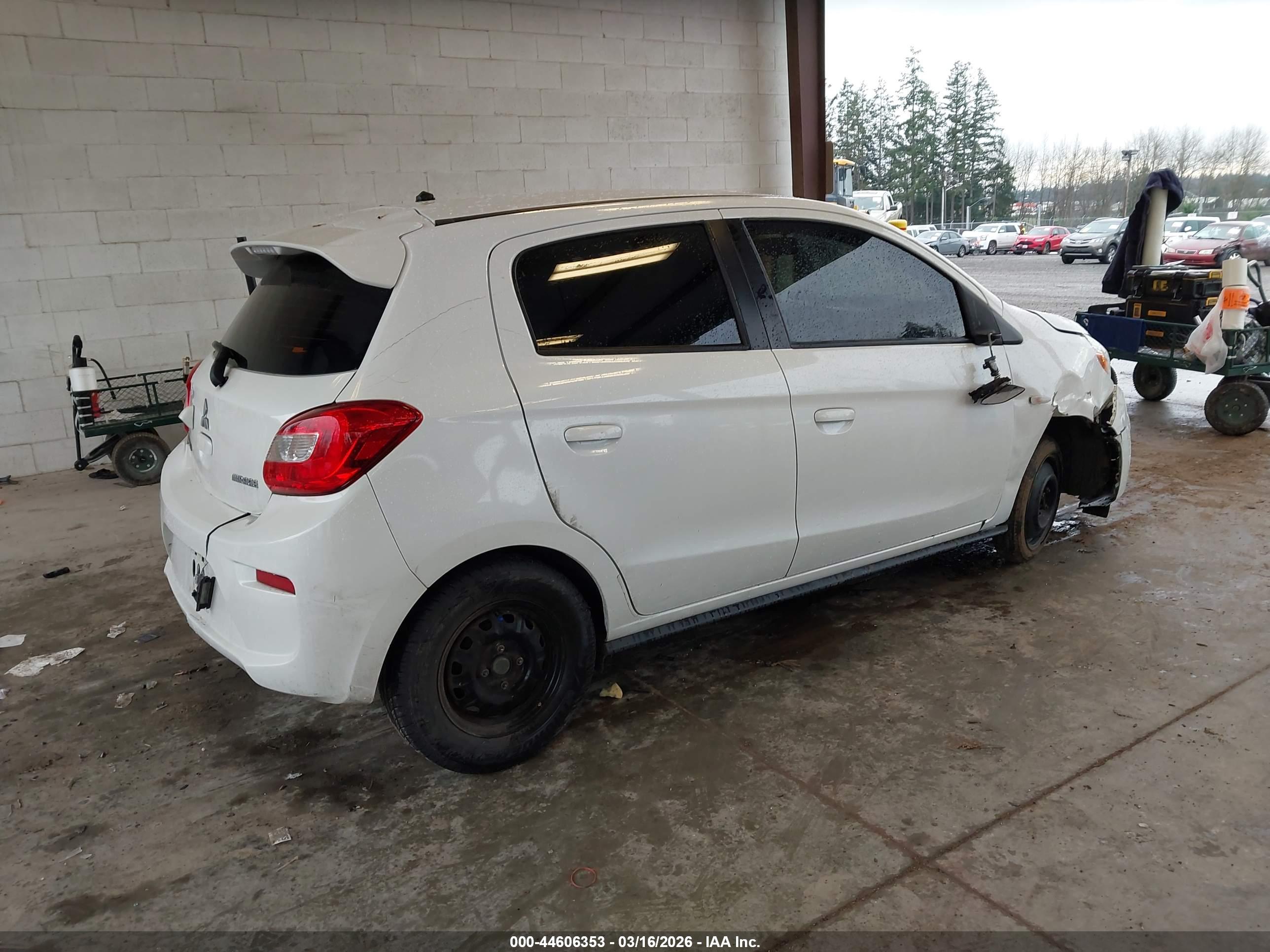 MITSUBISHI MIRAGE image 4