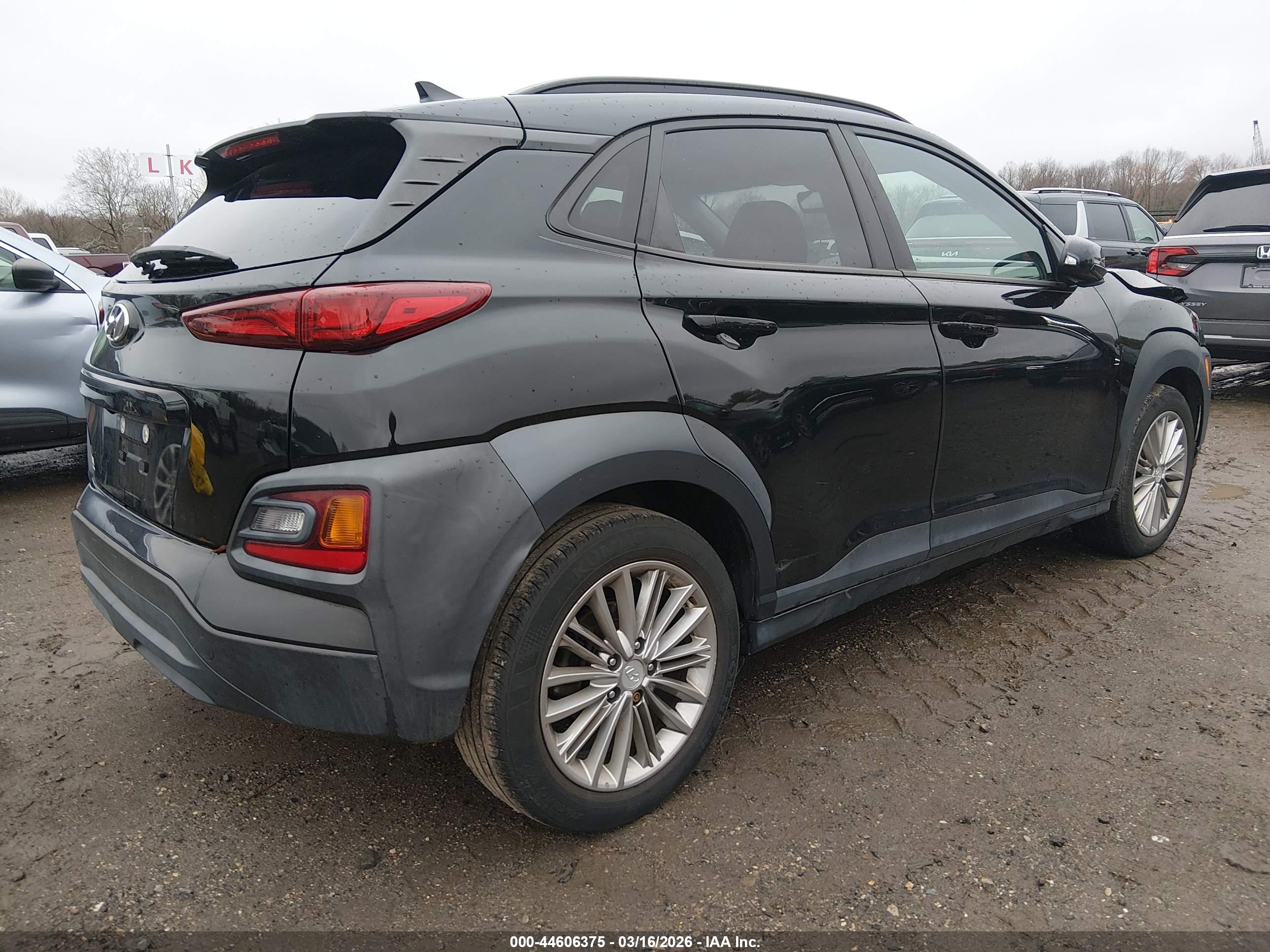 HYUNDAI KONA image 4