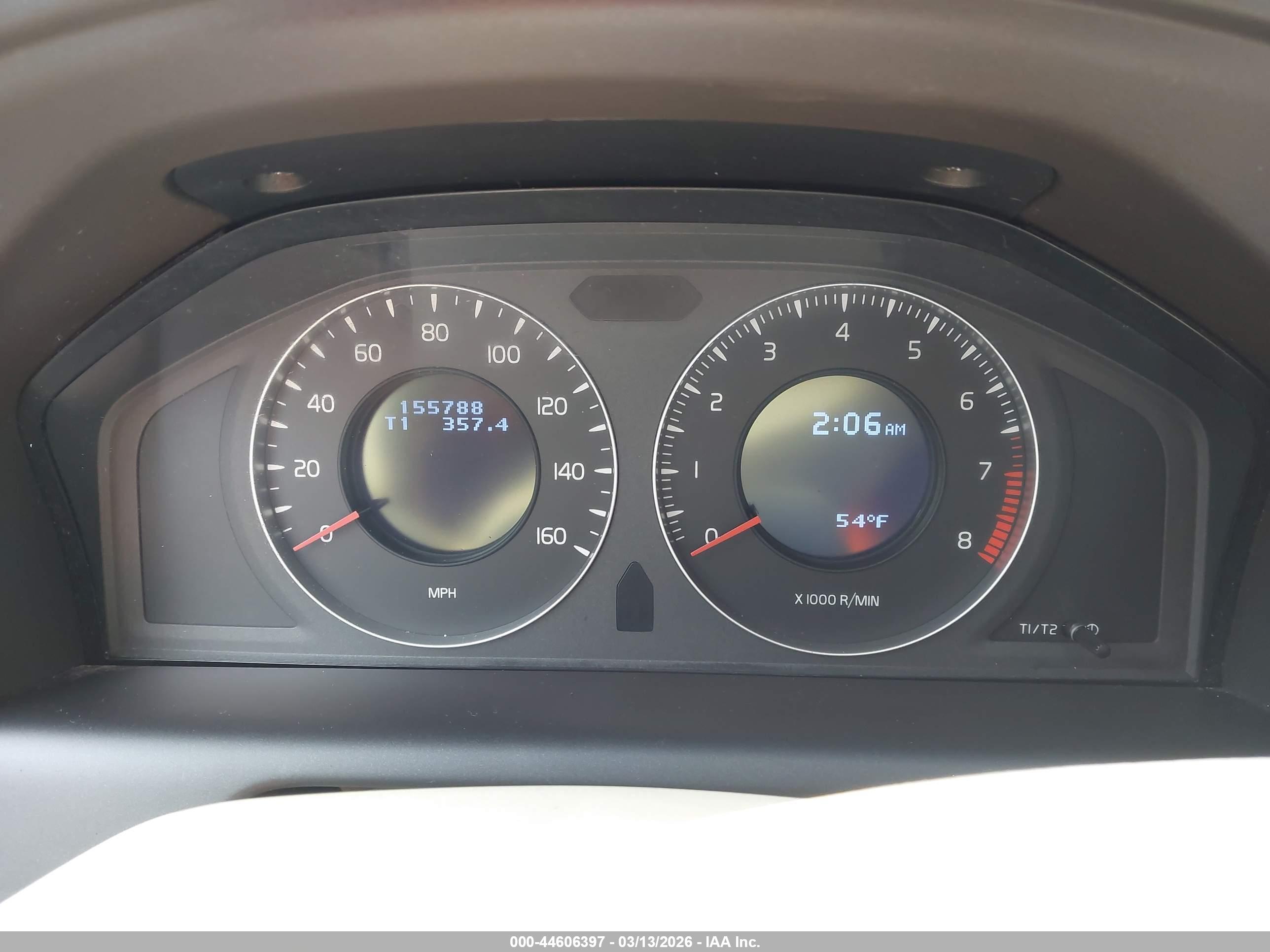 VOLVO XC60 image 7