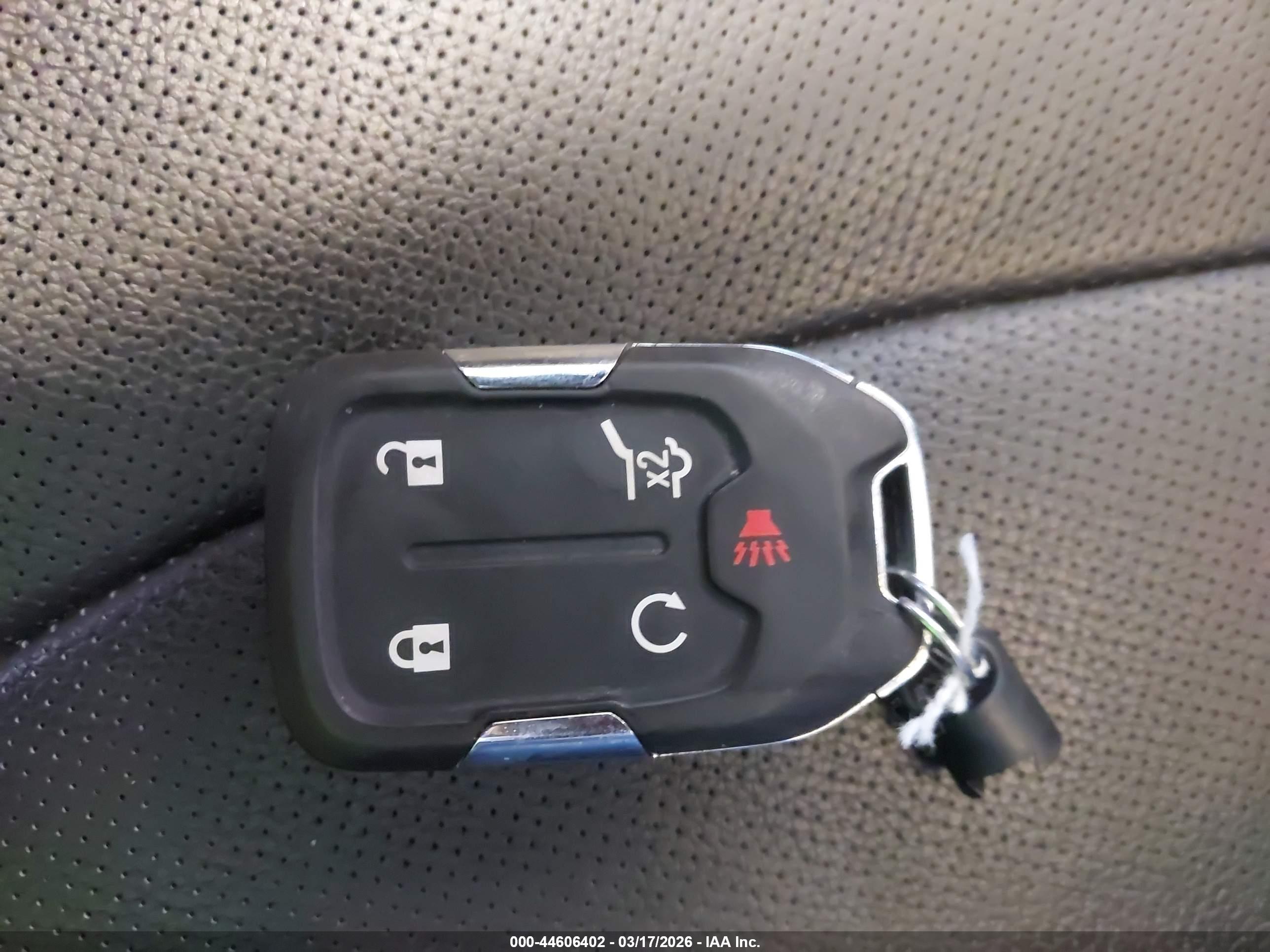 GMC TERRAIN image 11