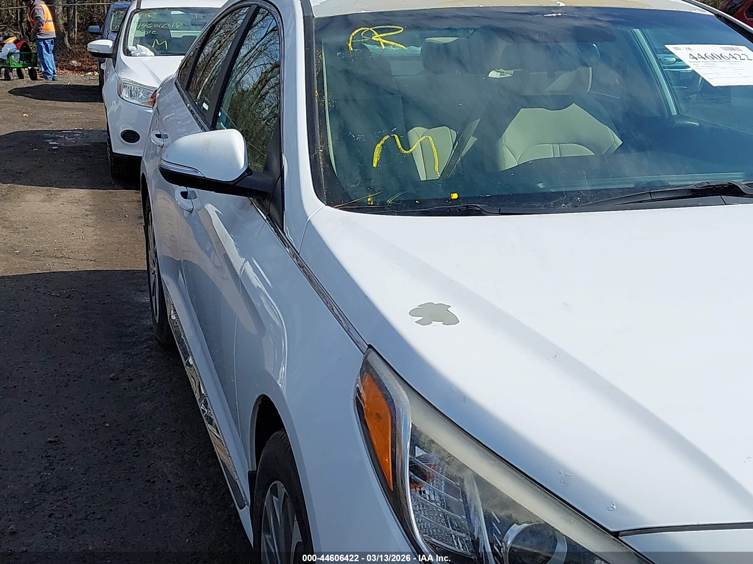 HYUNDAI SONATA image 6